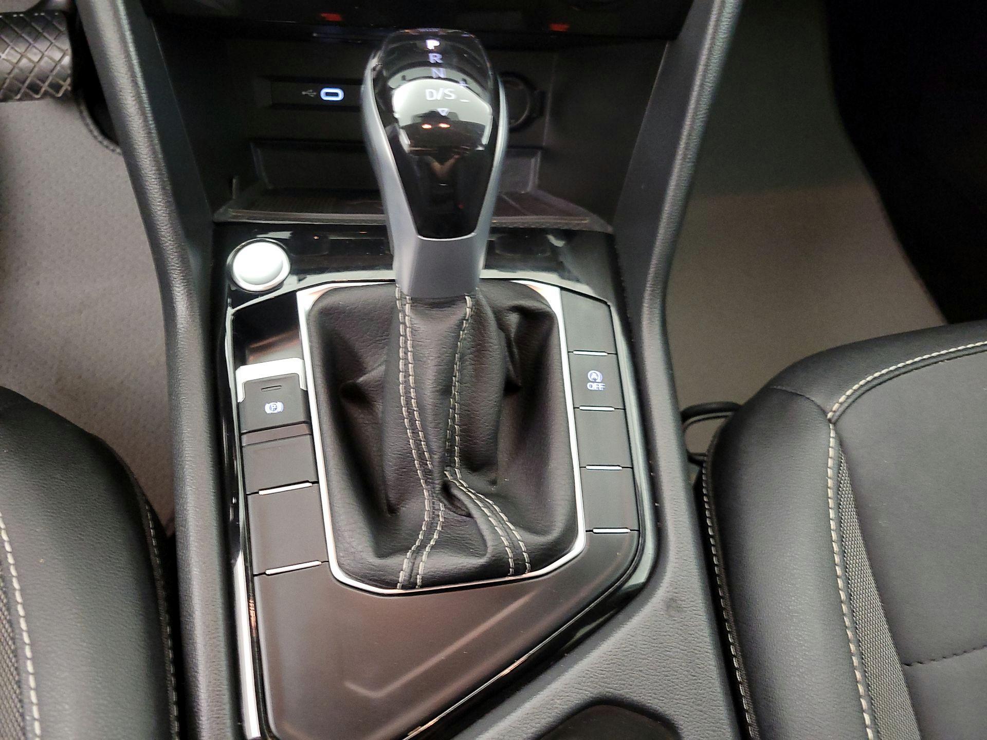 Thumbnail: 2024 Volkswagen Taos - 17