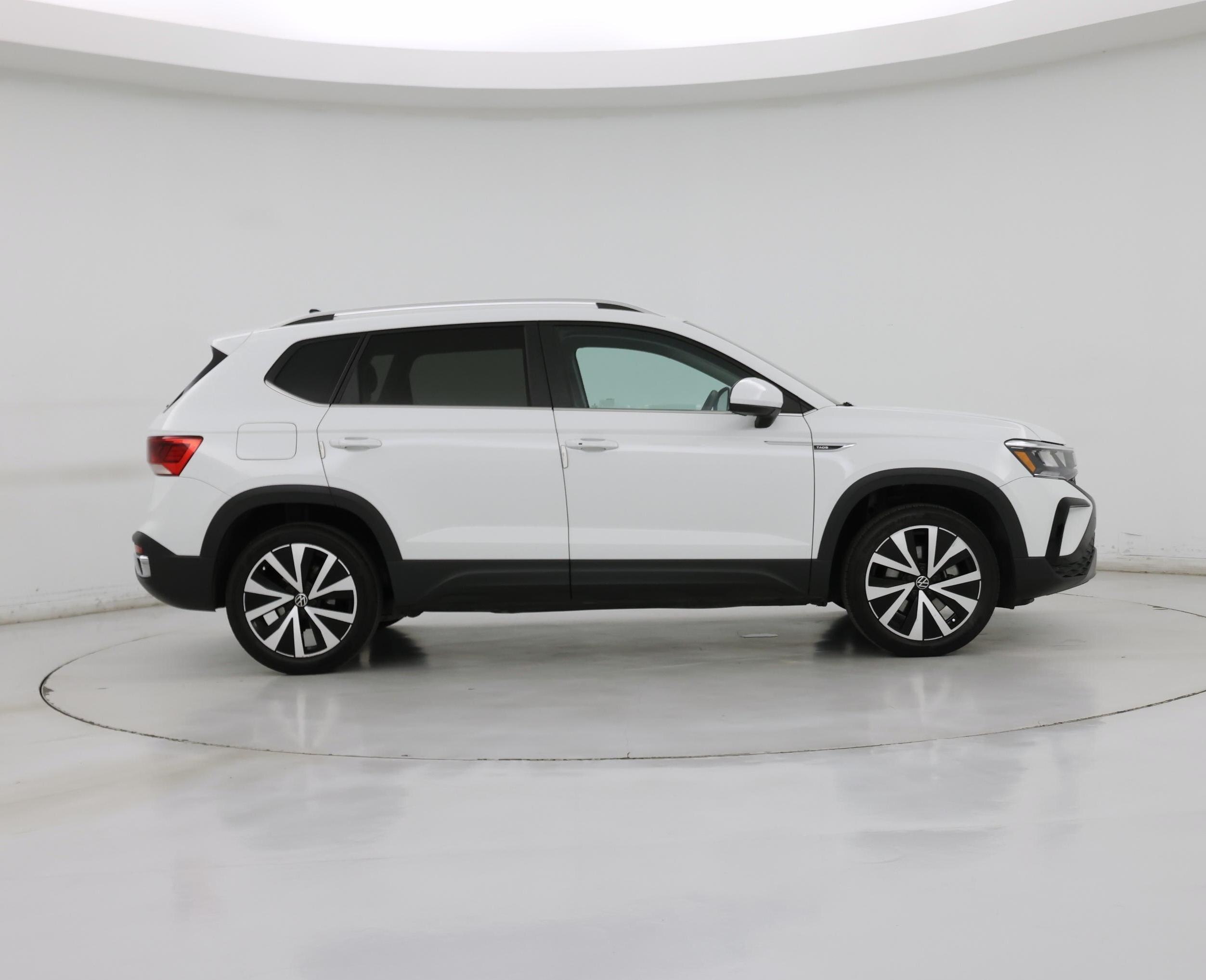 Thumbnail: 2024 Volkswagen Taos - 7