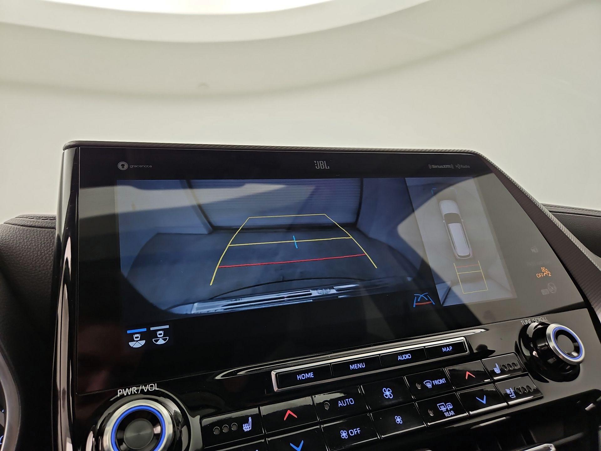 Thumbnail: 2021 Toyota Highlander - 15