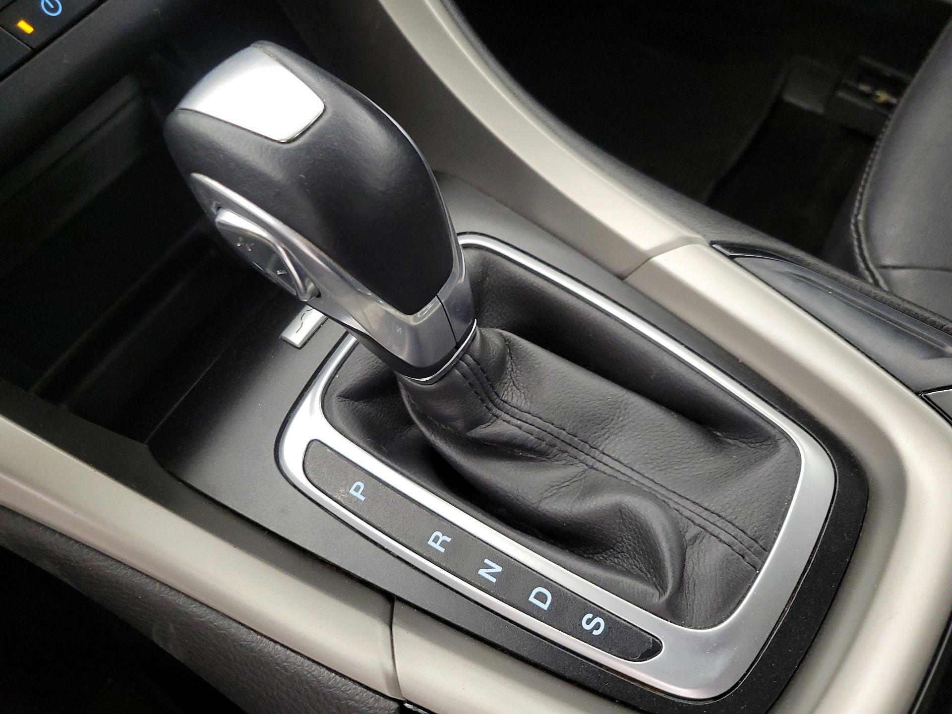 Thumbnail: 2016 Ford Fusion - 17