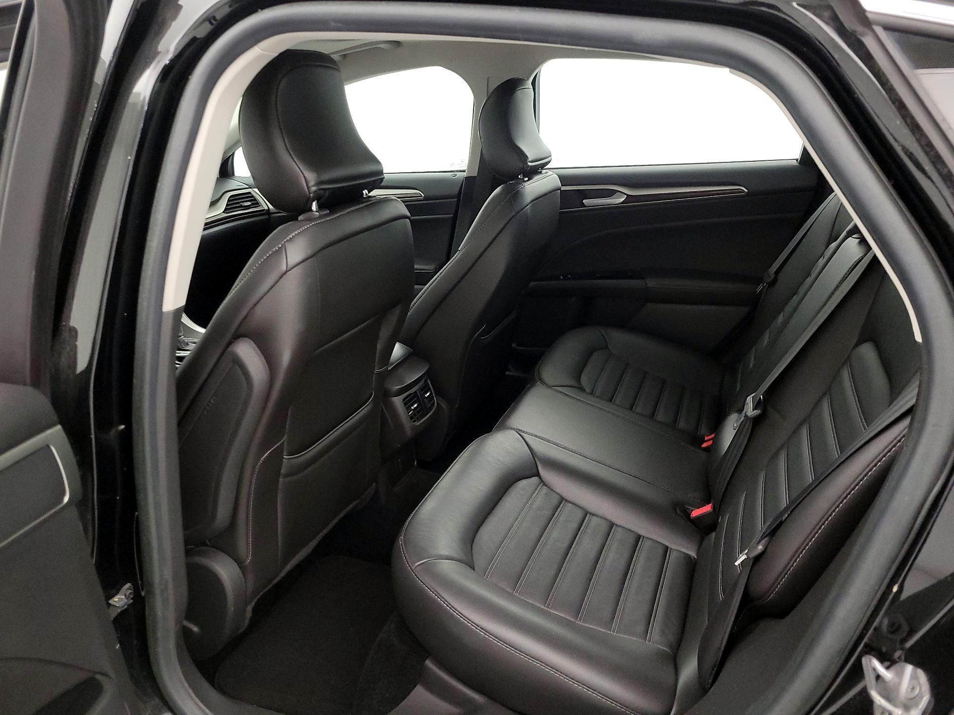 Thumbnail: 2016 Ford Fusion - 20