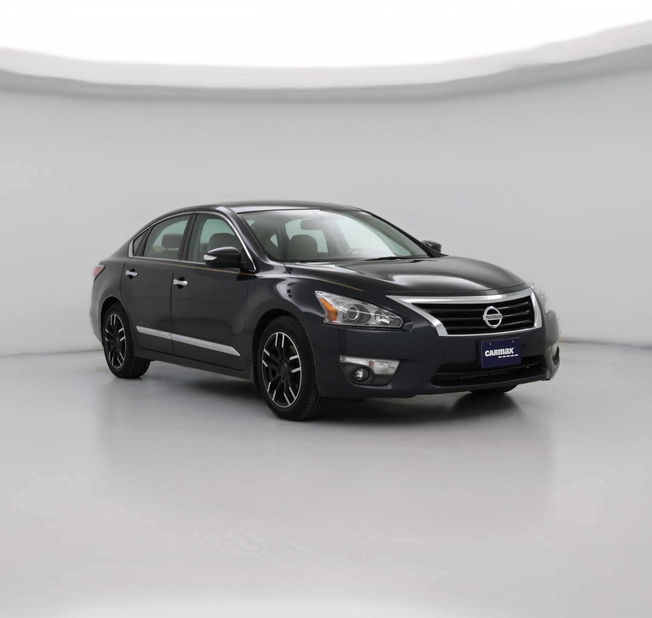 Thumbnail: 2015 Nissan Altima - 1