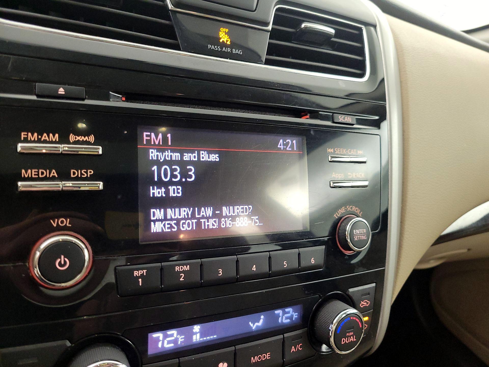 Thumbnail: 2015 Nissan Altima - 15
