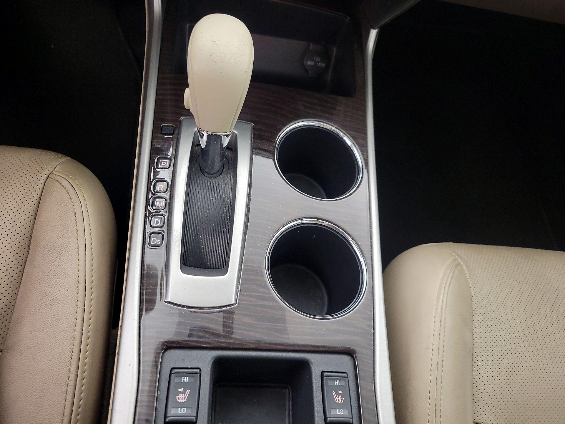 Thumbnail: 2015 Nissan Altima - 17