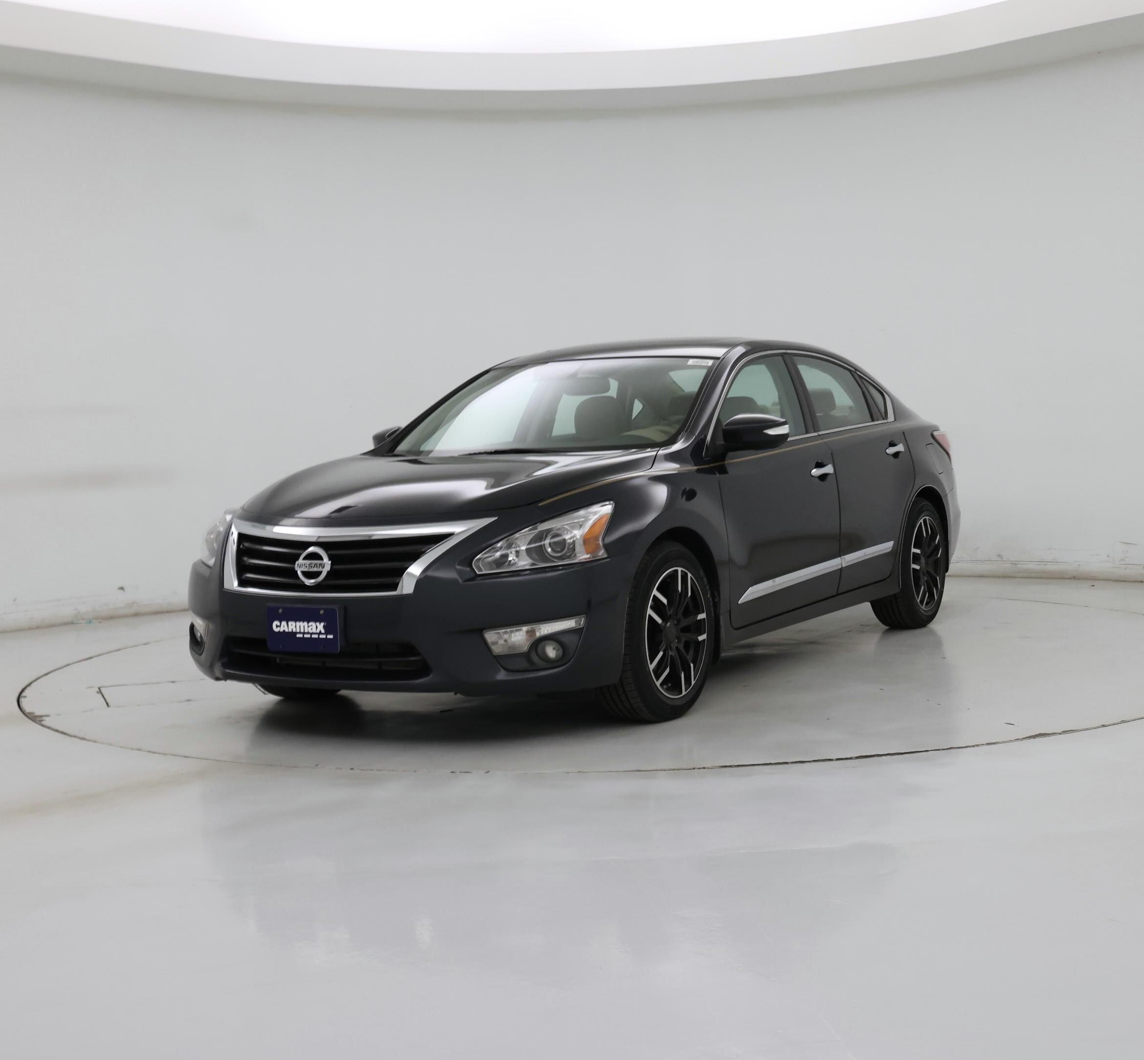 Thumbnail: 2015 Nissan Altima - 4