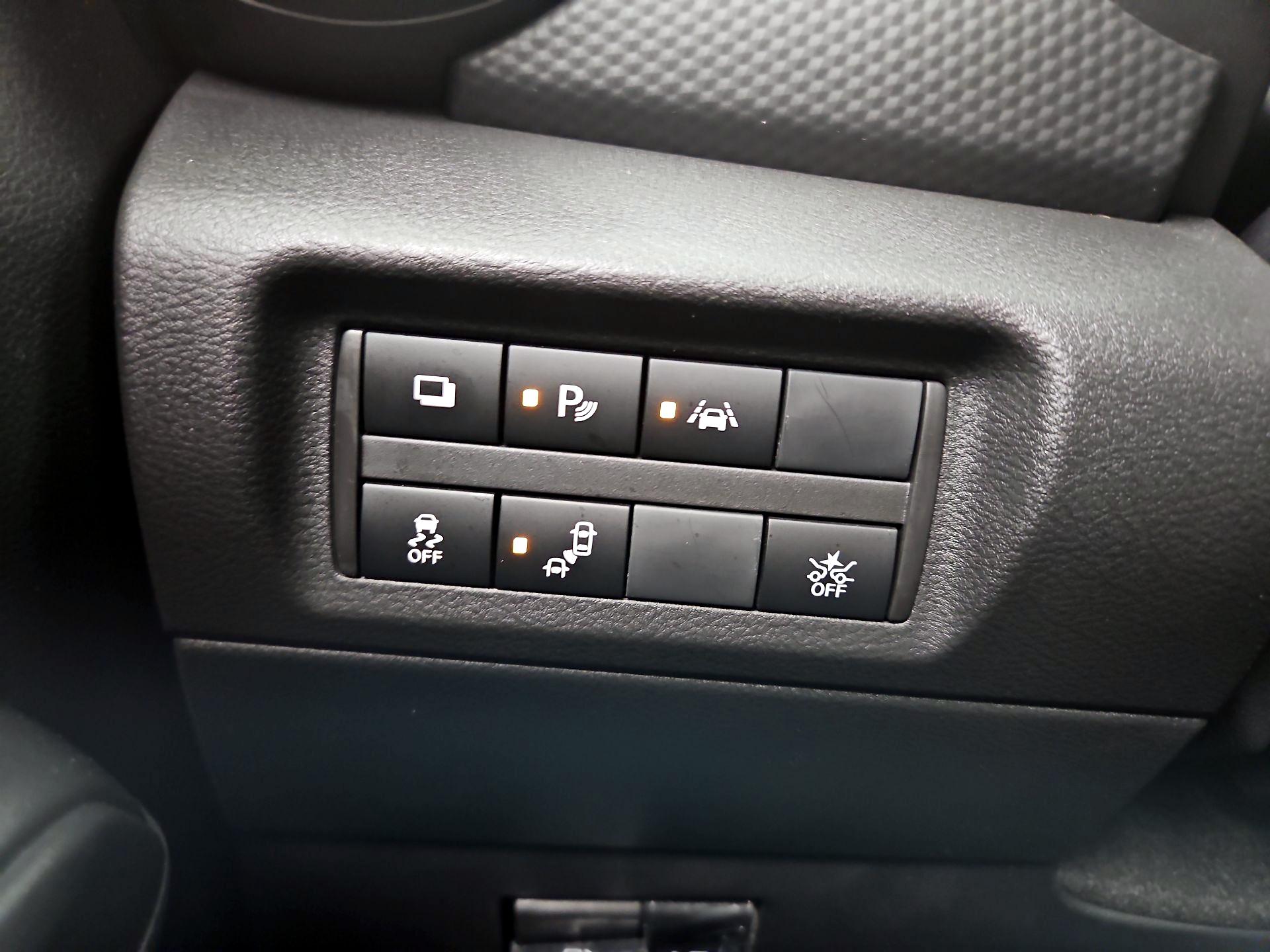 Thumbnail: 2025 Nissan Kicks - 13