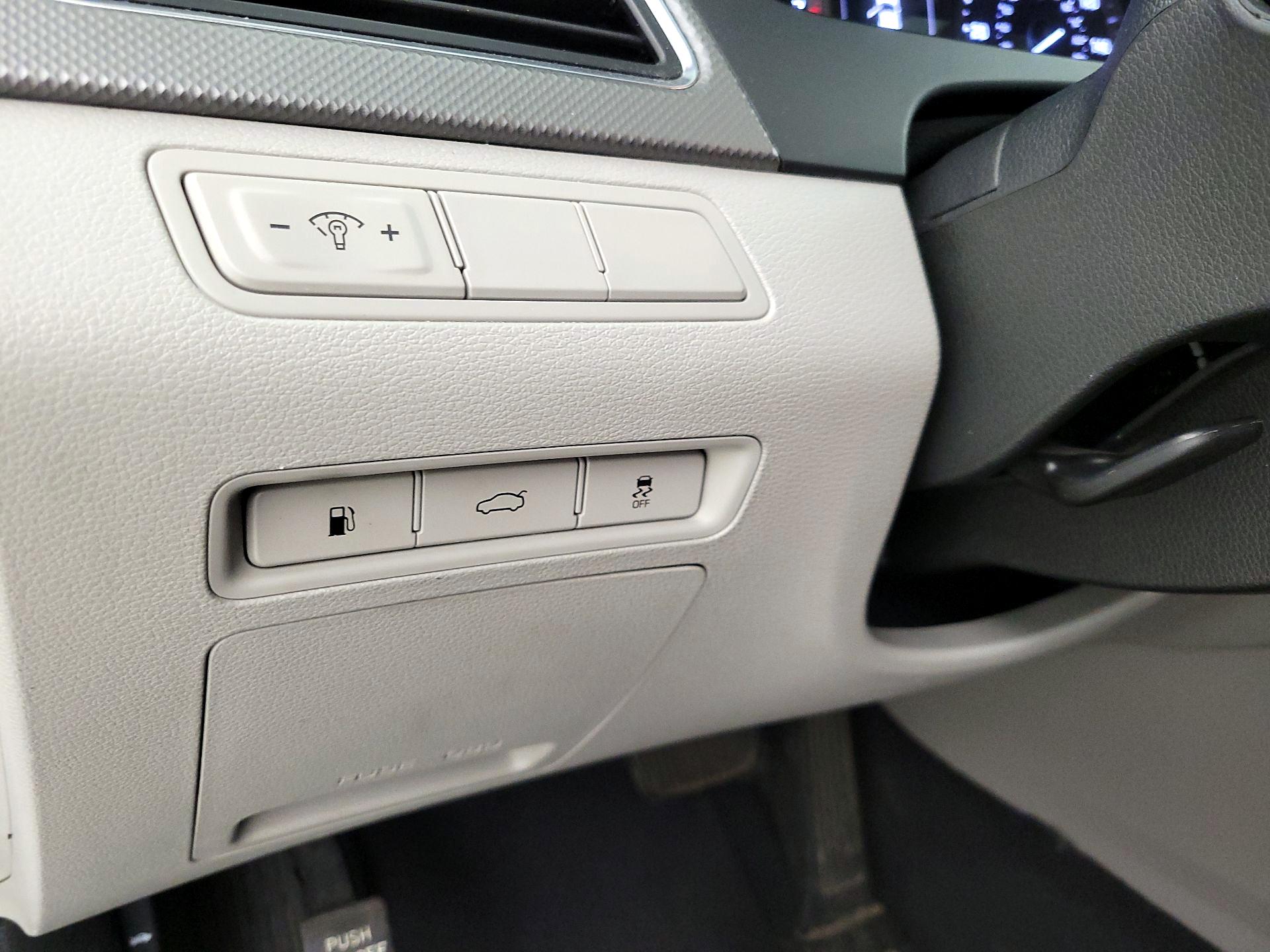 Thumbnail: 2017 Hyundai Sonata - 13