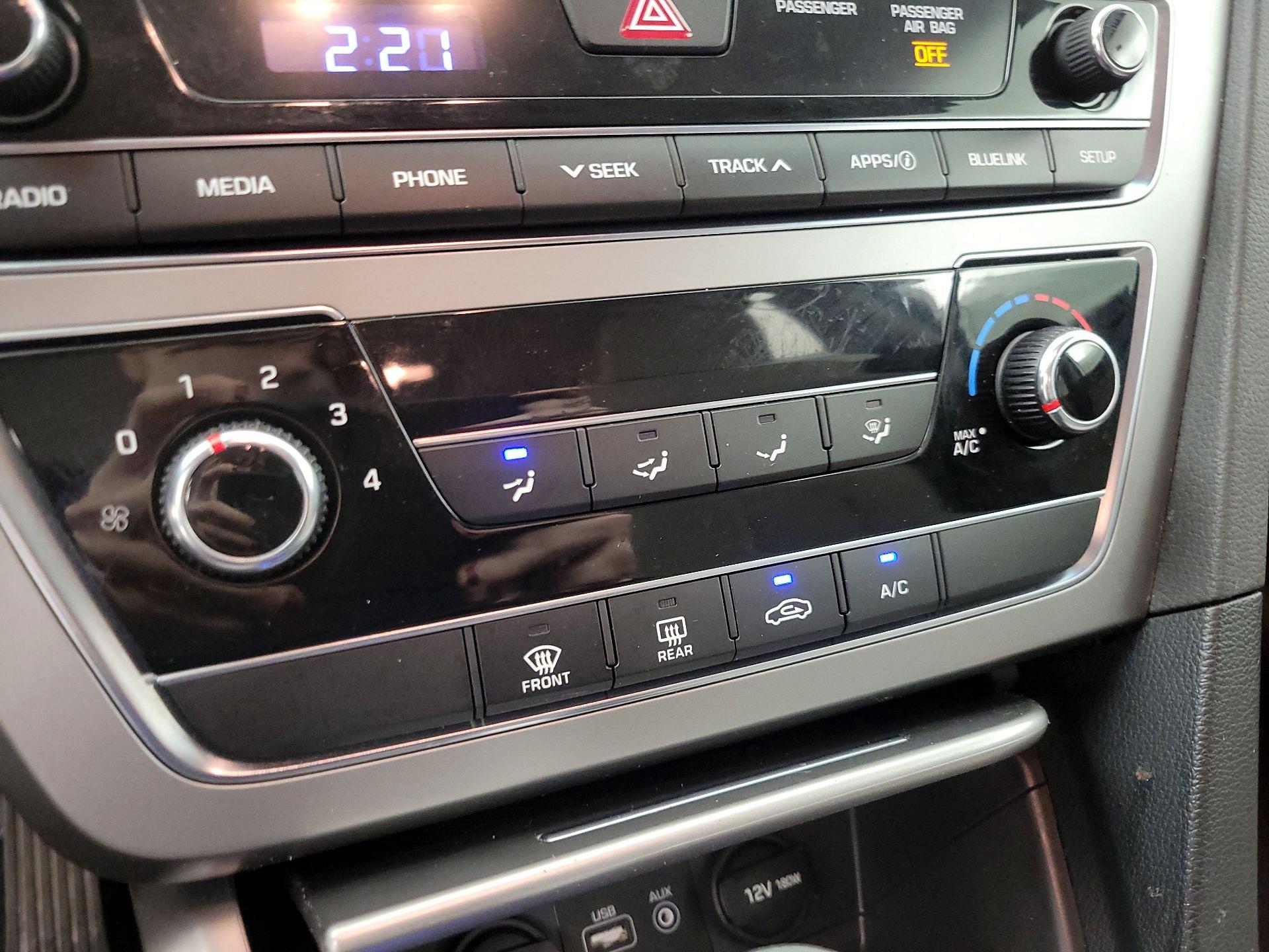 Thumbnail: 2017 Hyundai Sonata - 16