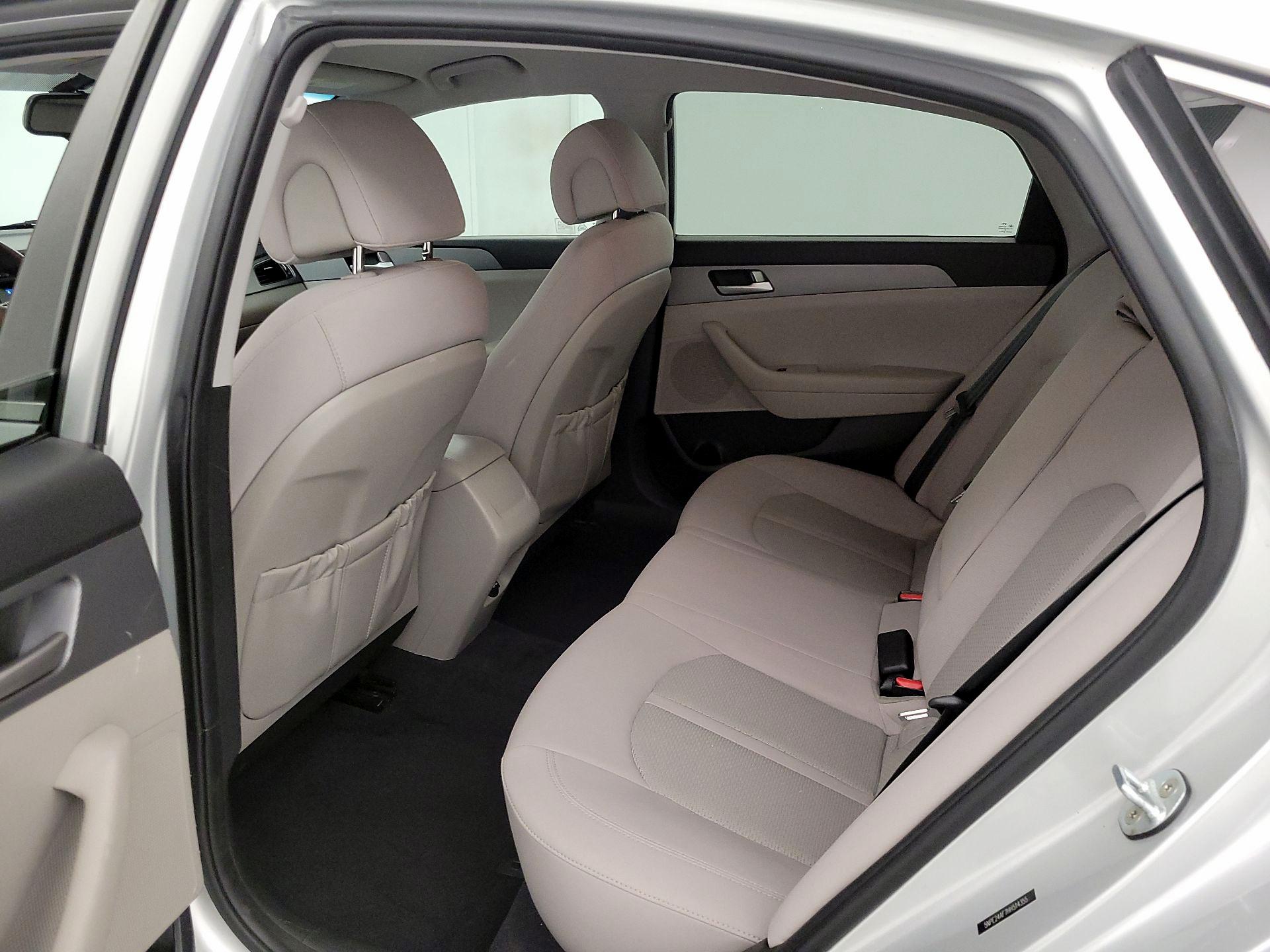 Thumbnail: 2017 Hyundai Sonata - 19