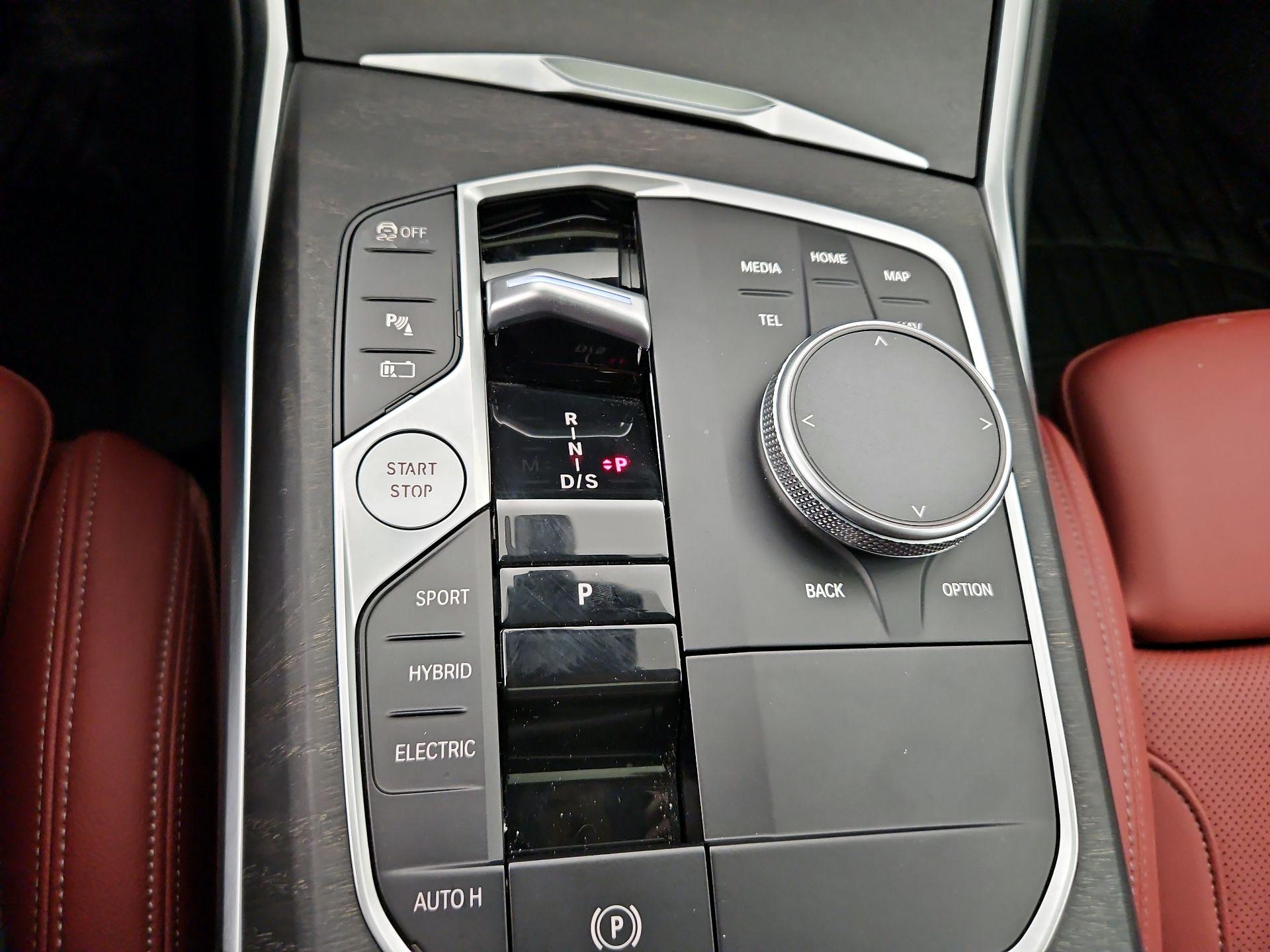 Thumbnail: 2024 BMW 3 Series - 18