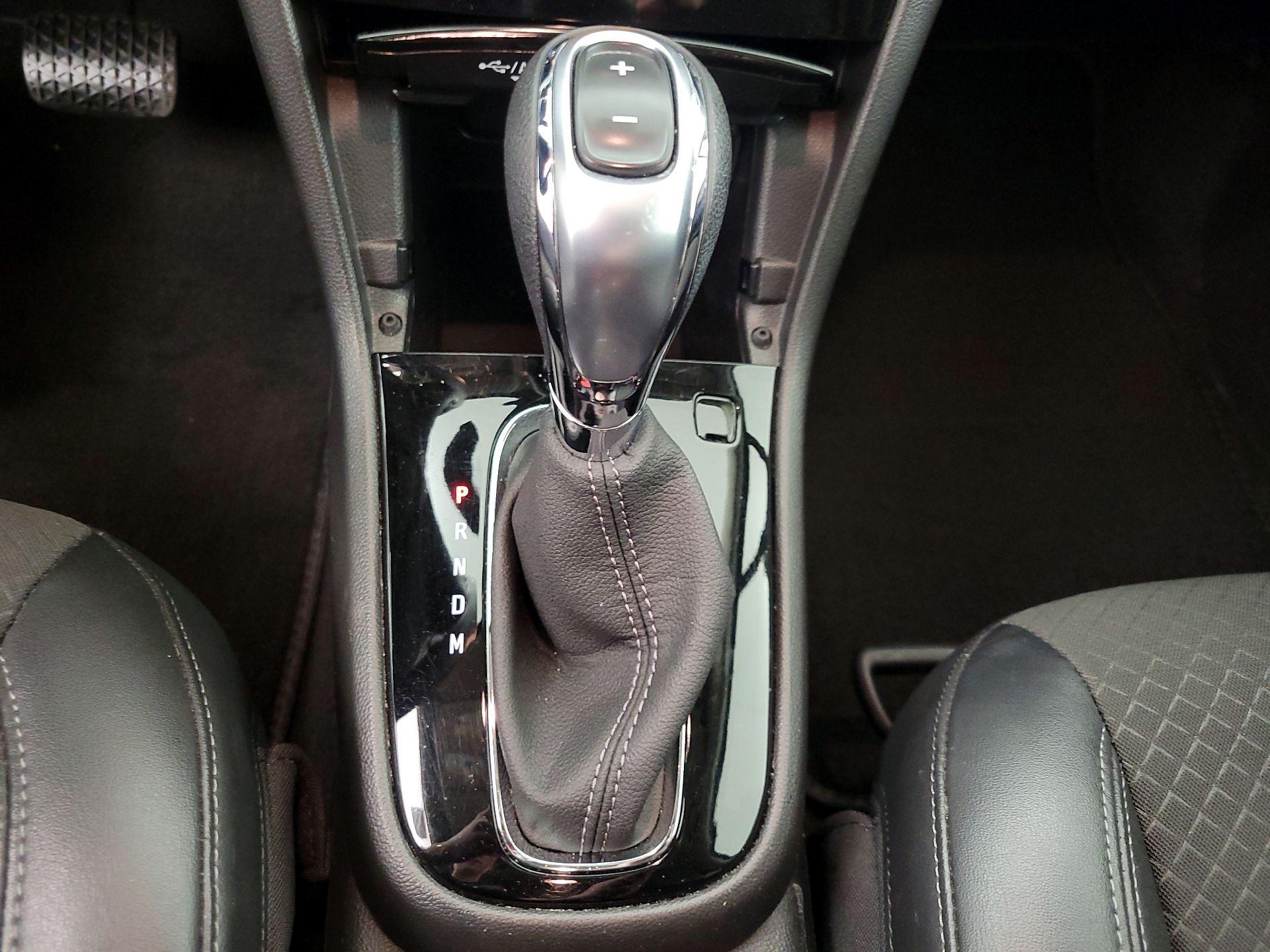 Thumbnail: 2020 Buick Encore - 17