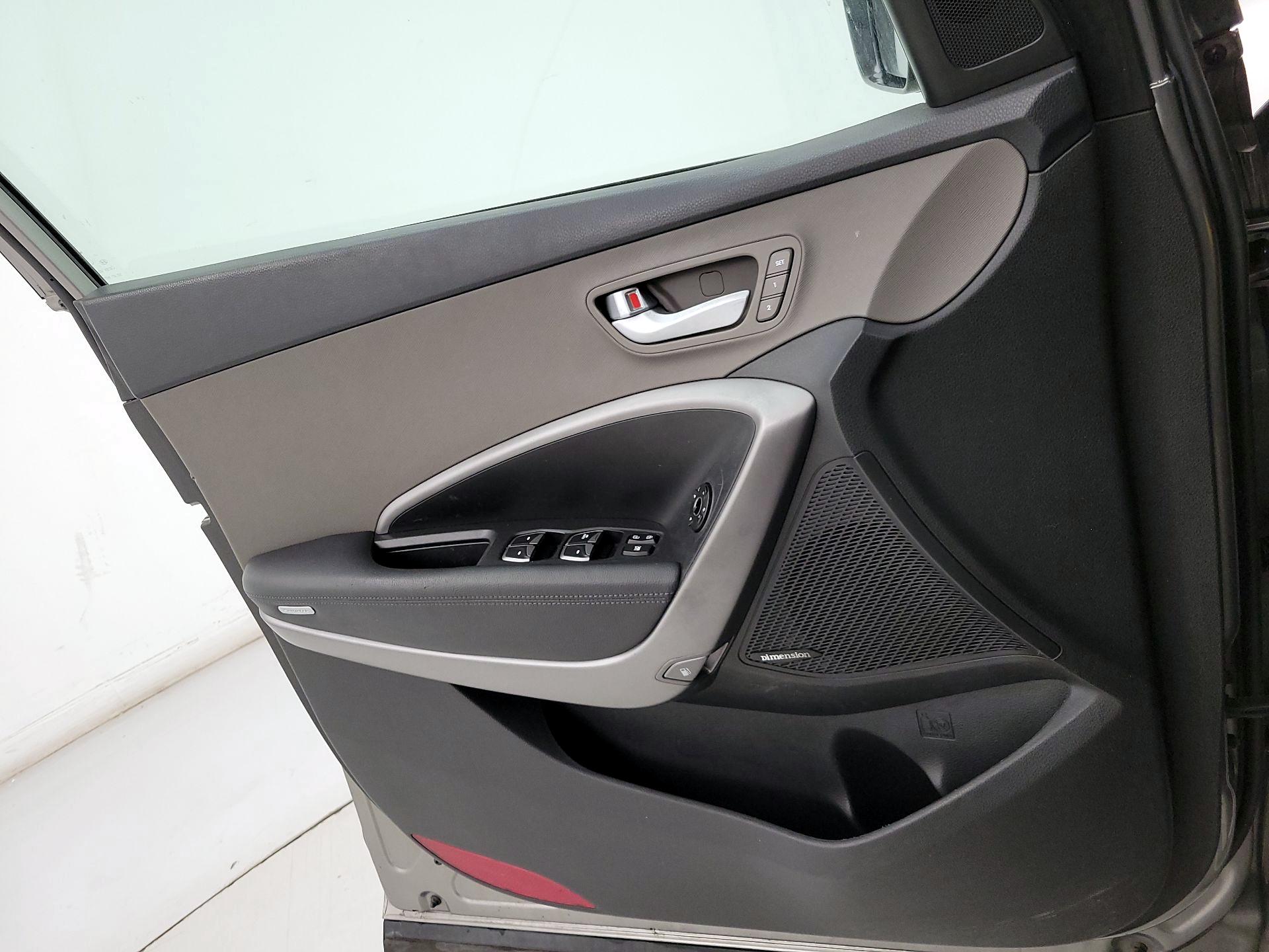Thumbnail: 2014 Hyundai Santa Fe - 12