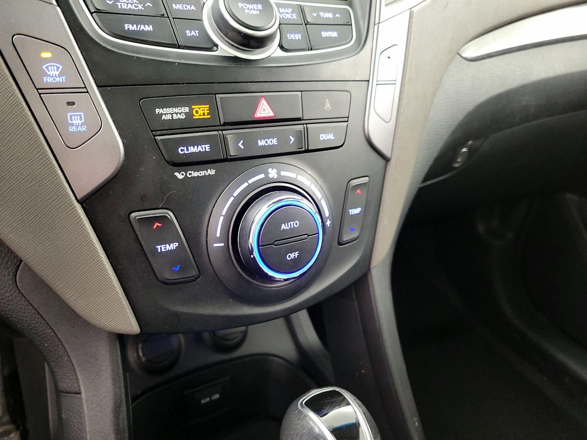 Thumbnail: 2014 Hyundai Santa Fe - 16