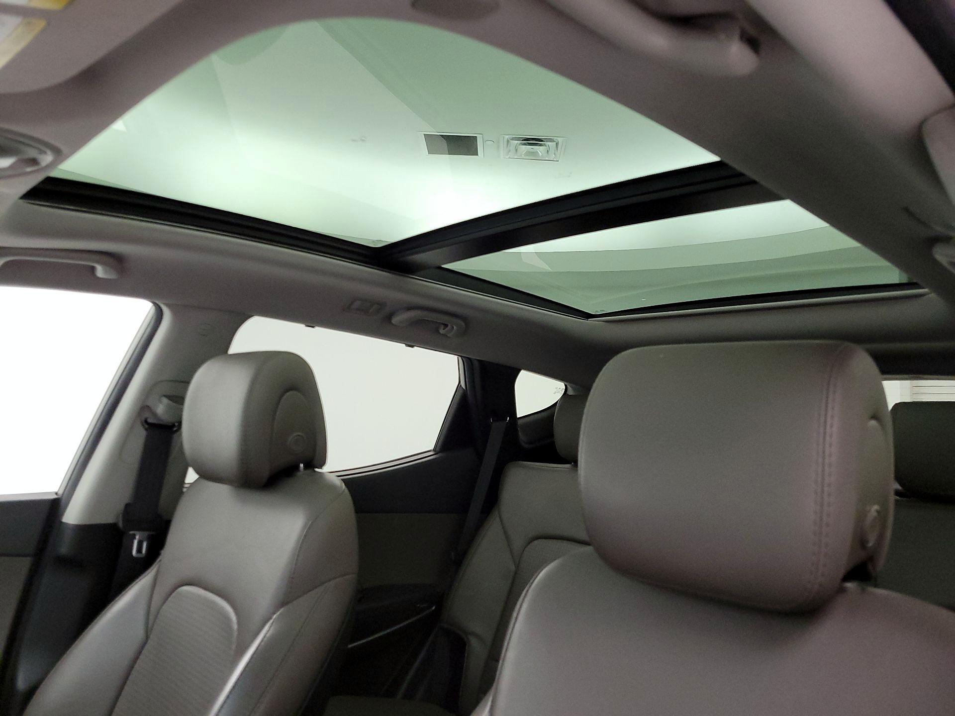 Thumbnail: 2014 Hyundai Santa Fe - 19