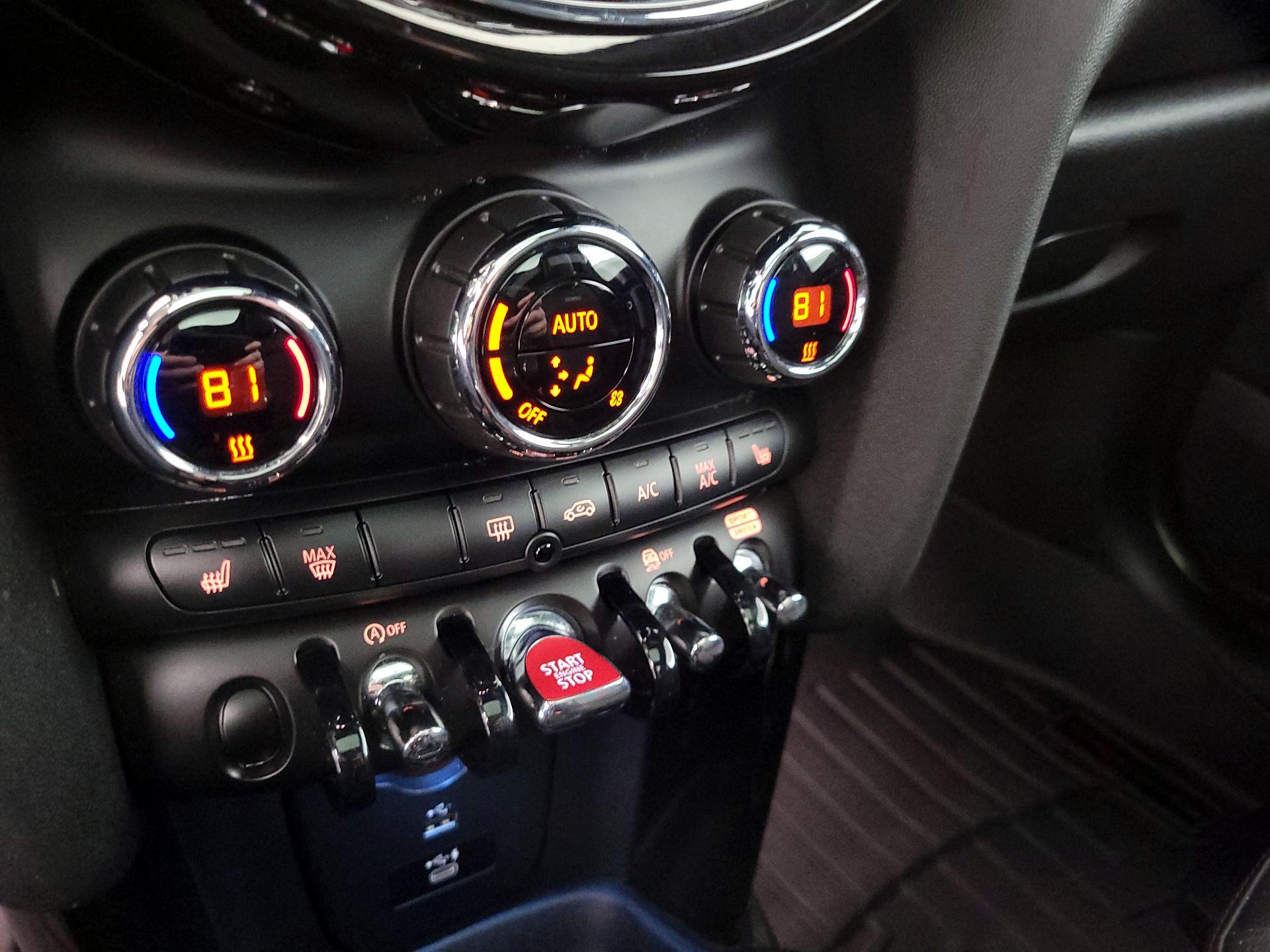 Thumbnail: 2022 MINI Cooper Hardtop - 17