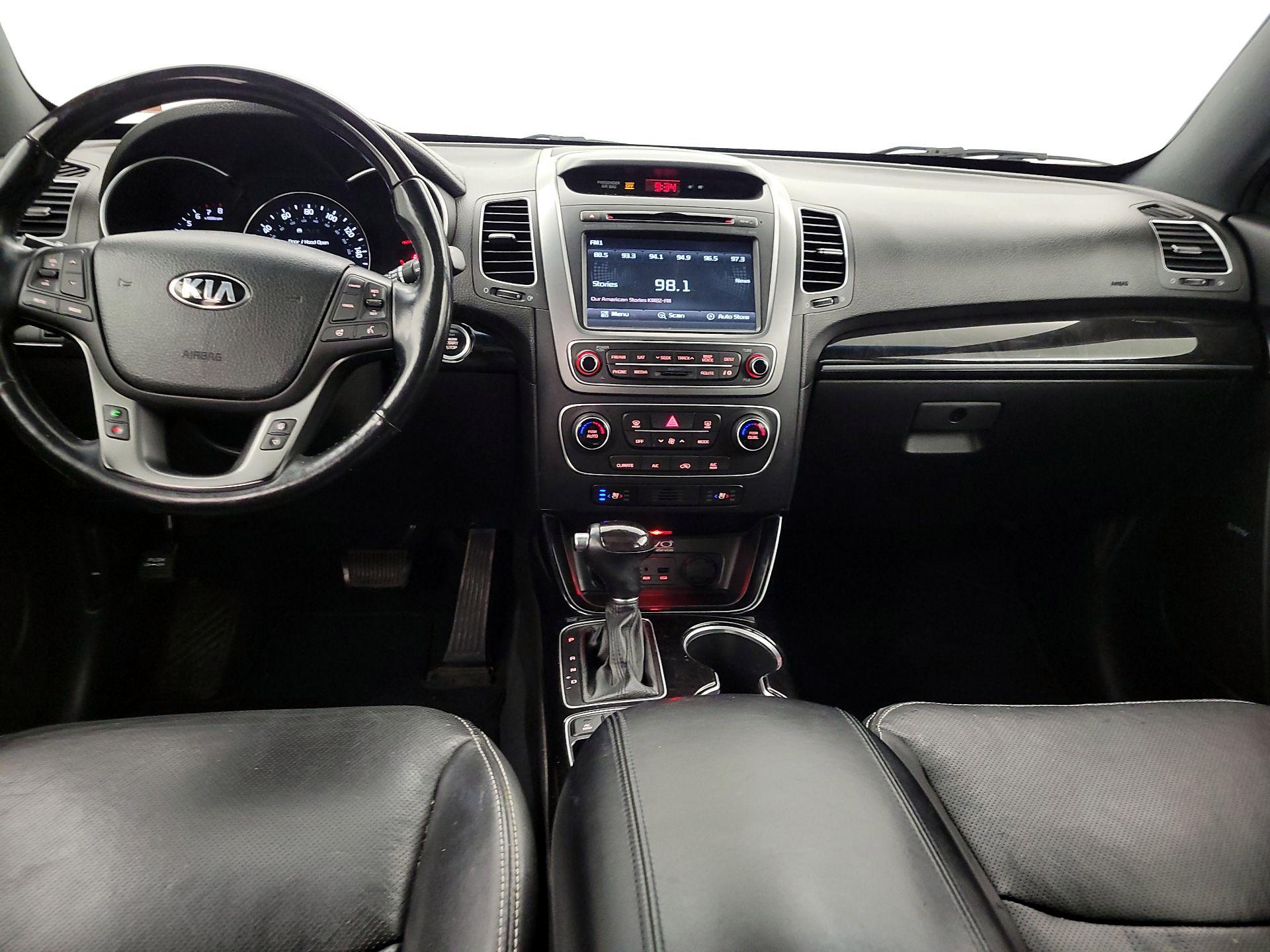 Thumbnail: 2015 Kia Sorento - 9
