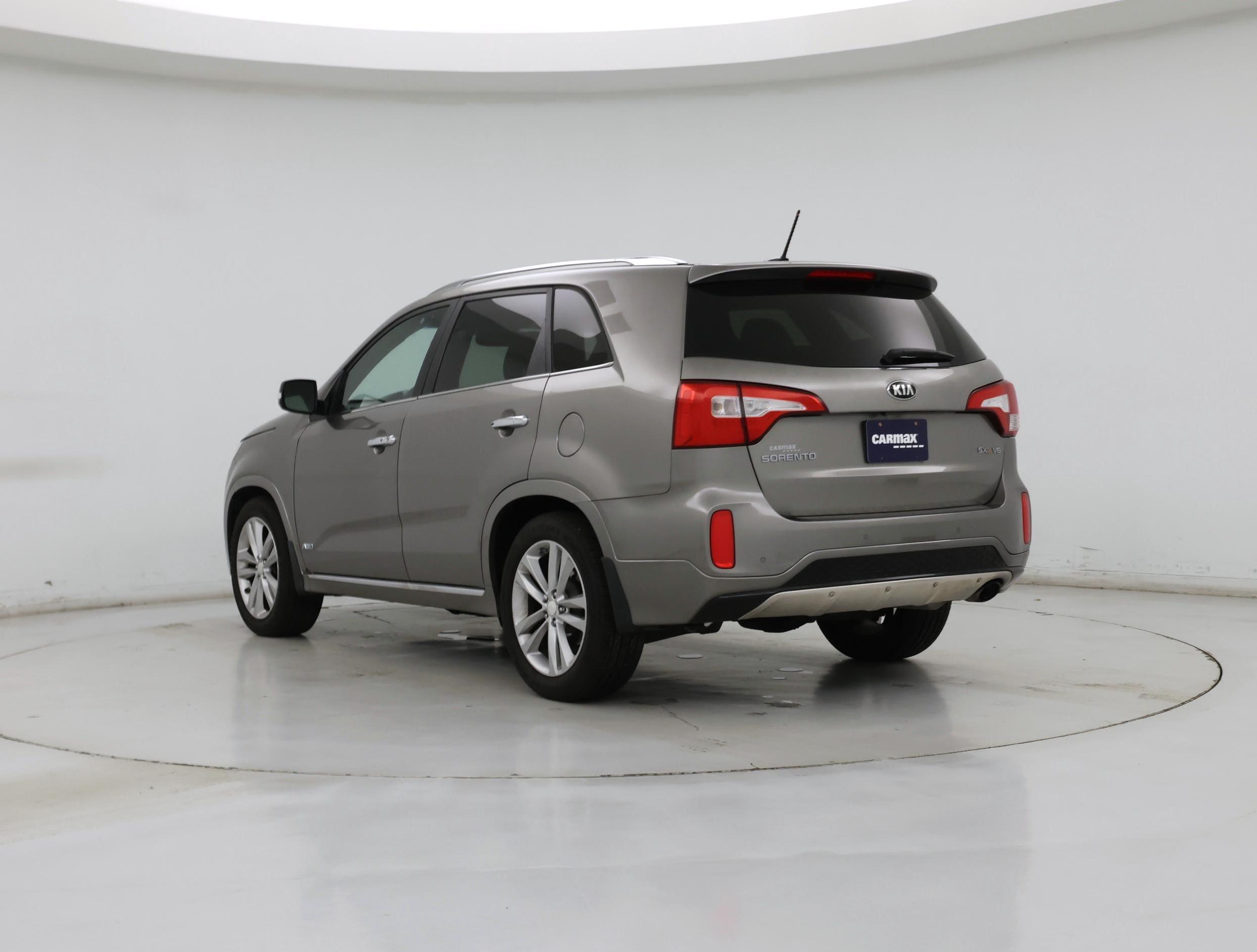 Thumbnail: 2015 Kia Sorento - 2