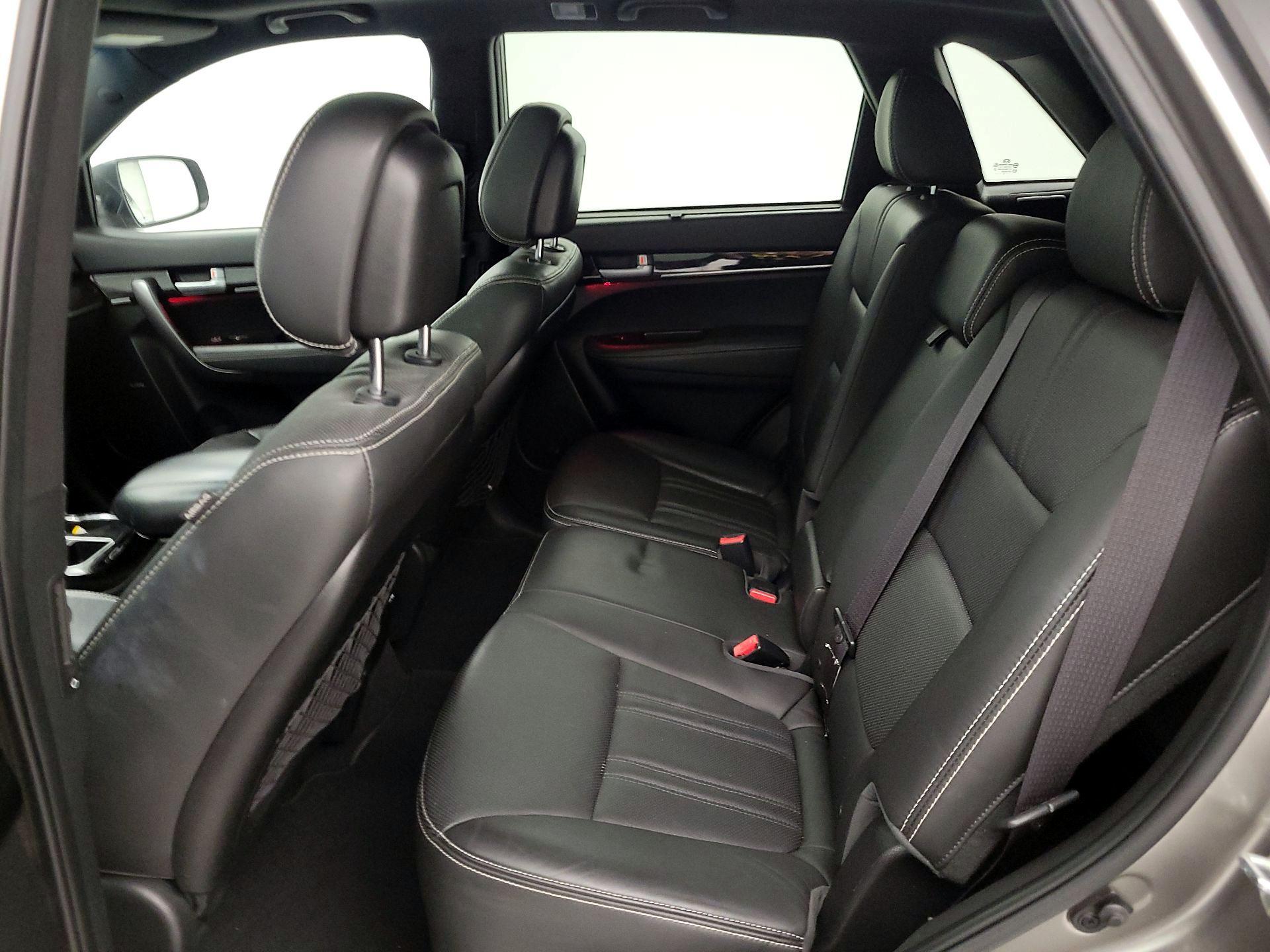 Thumbnail: 2015 Kia Sorento - 20