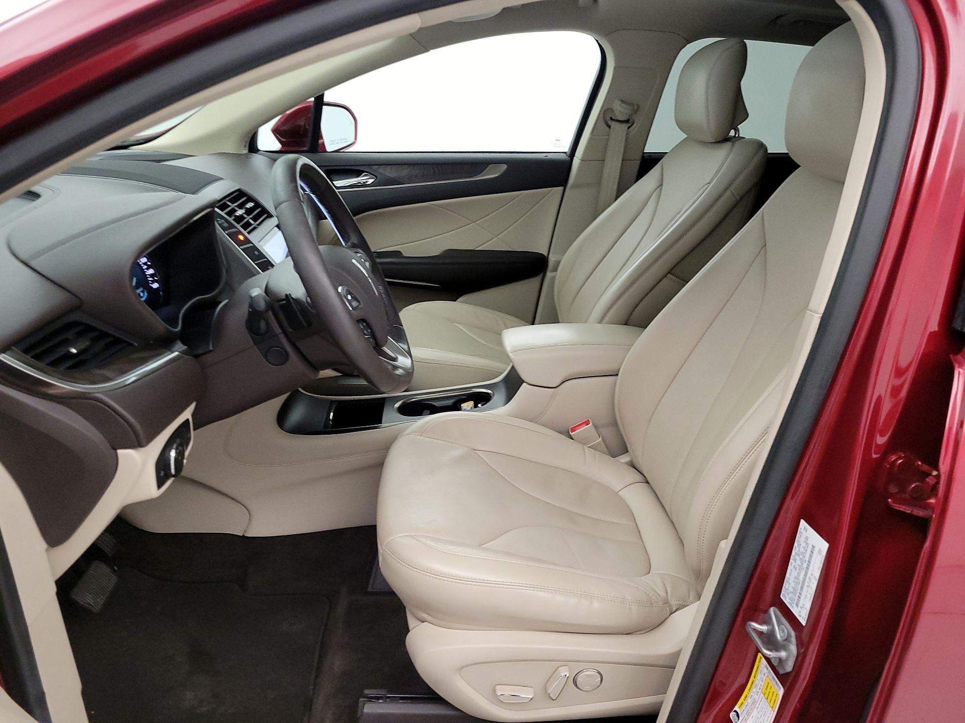 Thumbnail: 2018 Lincoln MKC - 11