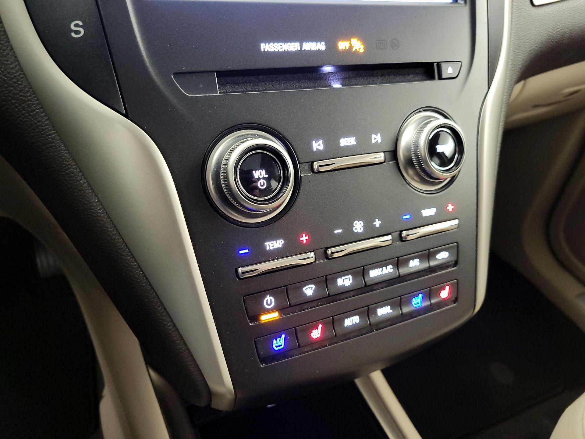 Thumbnail: 2018 Lincoln MKC - 17