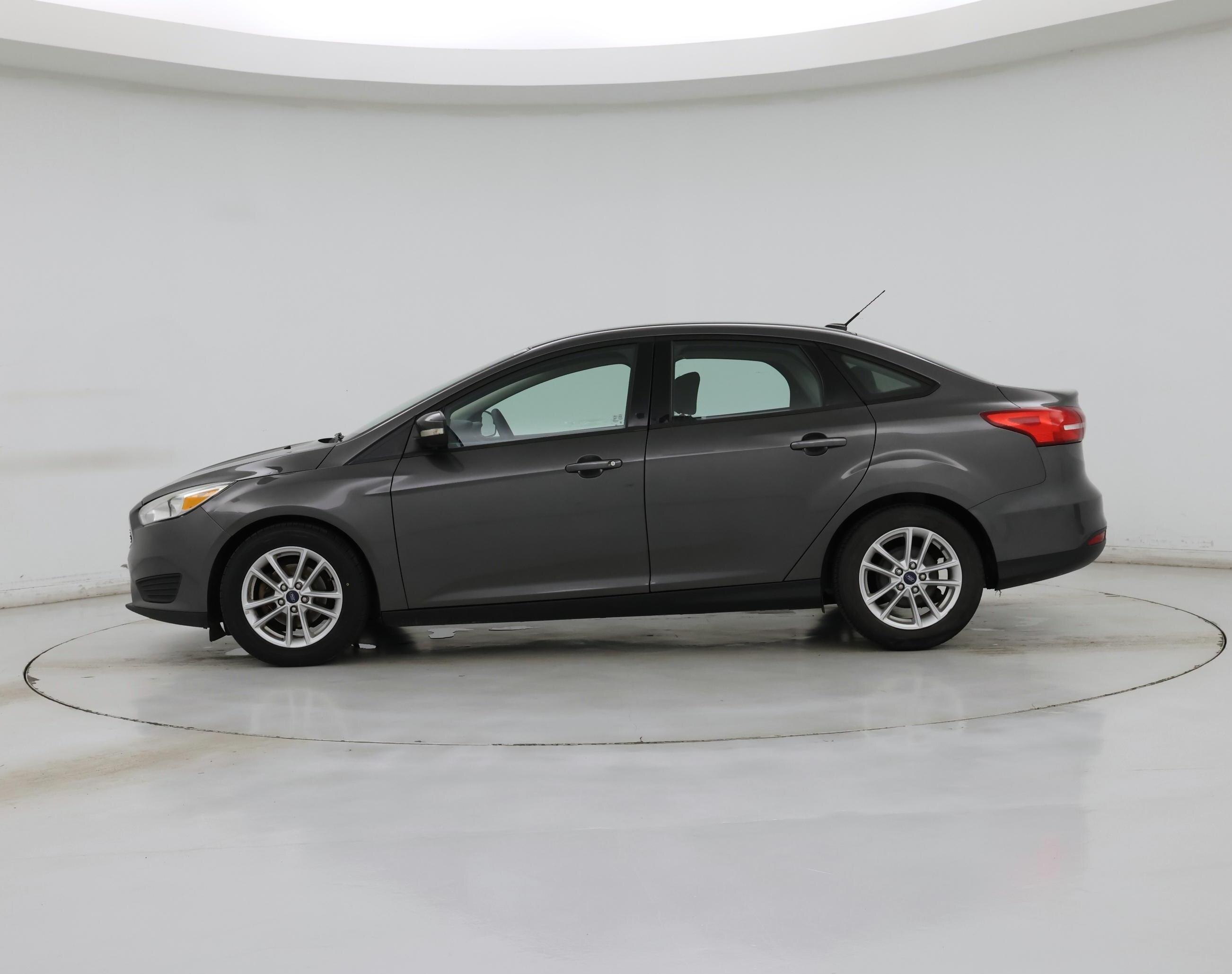 Thumbnail: 2015 Ford Focus - 3