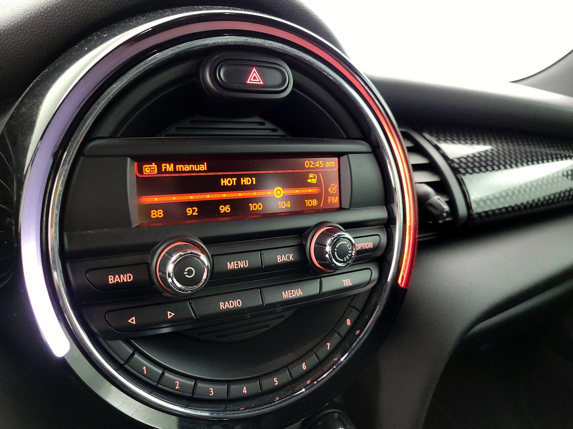 Thumbnail: 2015 MINI Cooper Hardtop - 14