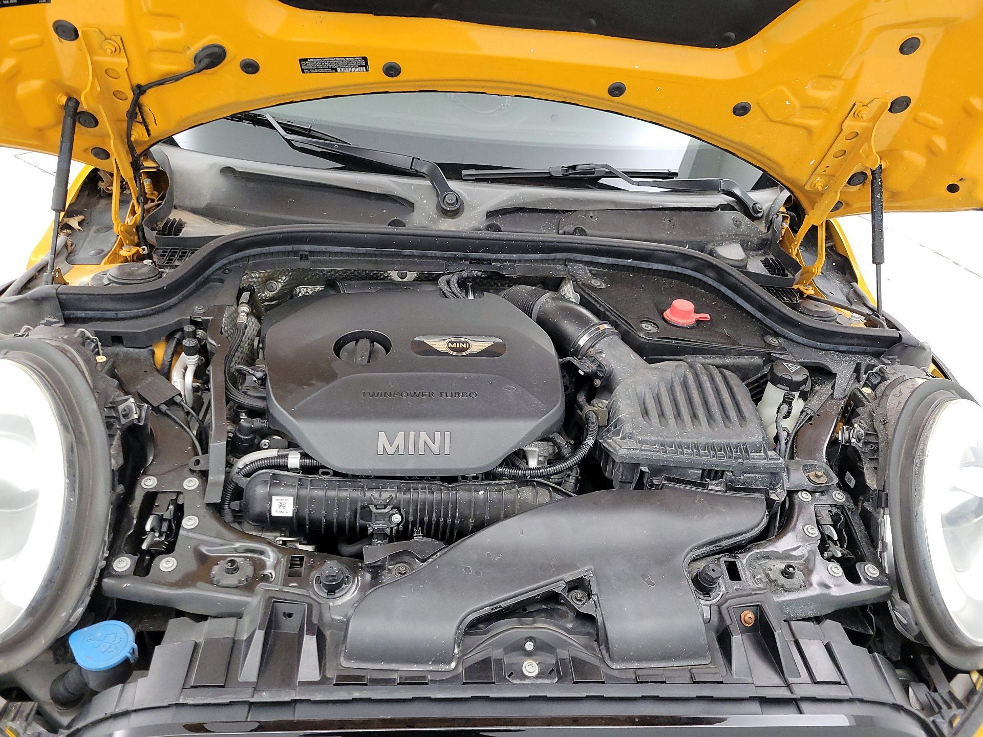 Thumbnail: 2015 MINI Cooper Hardtop - 20