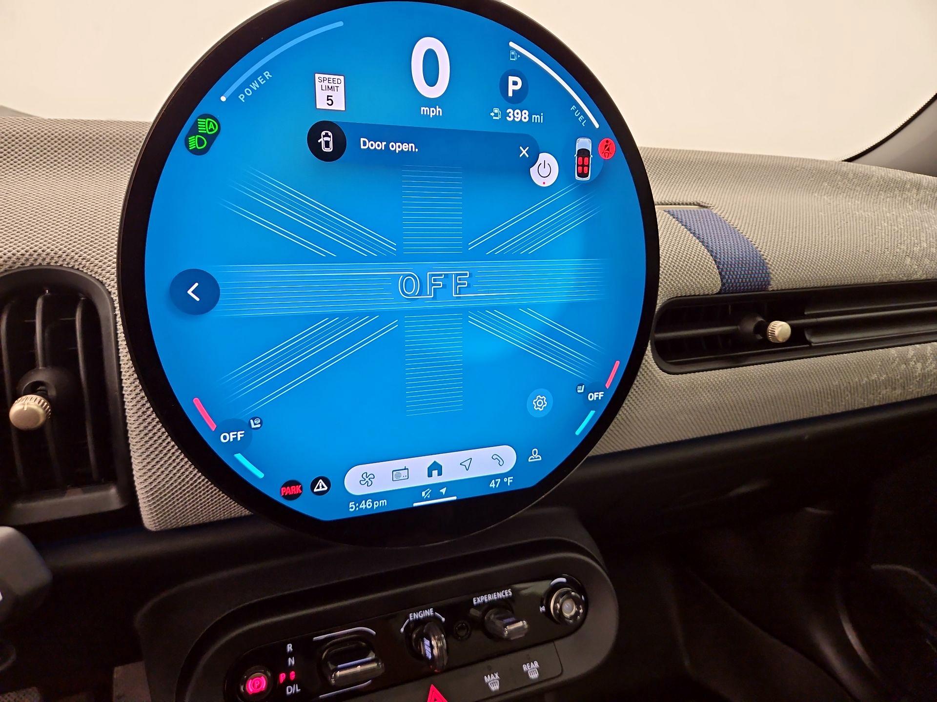 Thumbnail: 2025 MINI Cooper Hardtop - 14