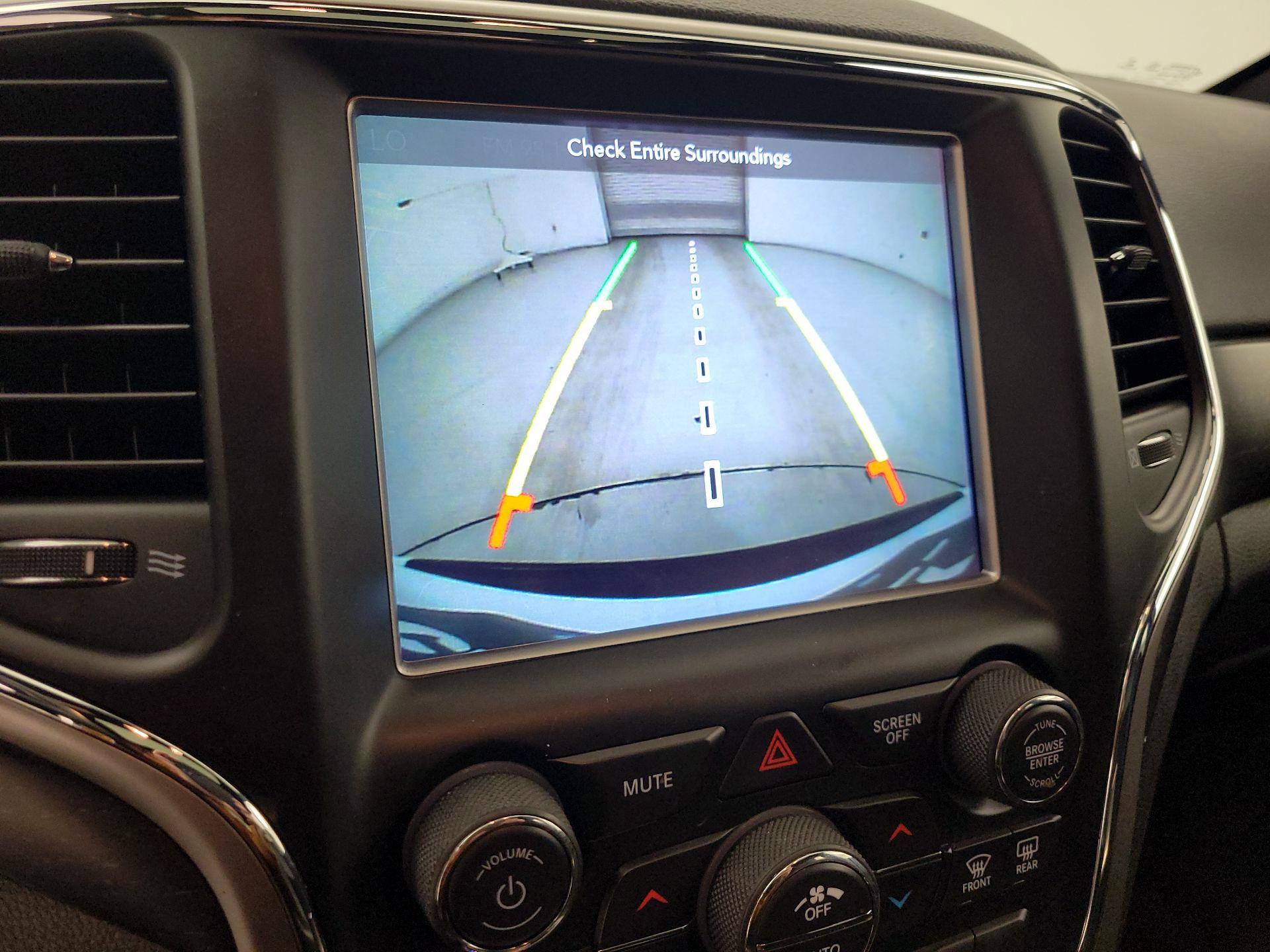 Thumbnail: 2018 Jeep Grand Cherokee - 15