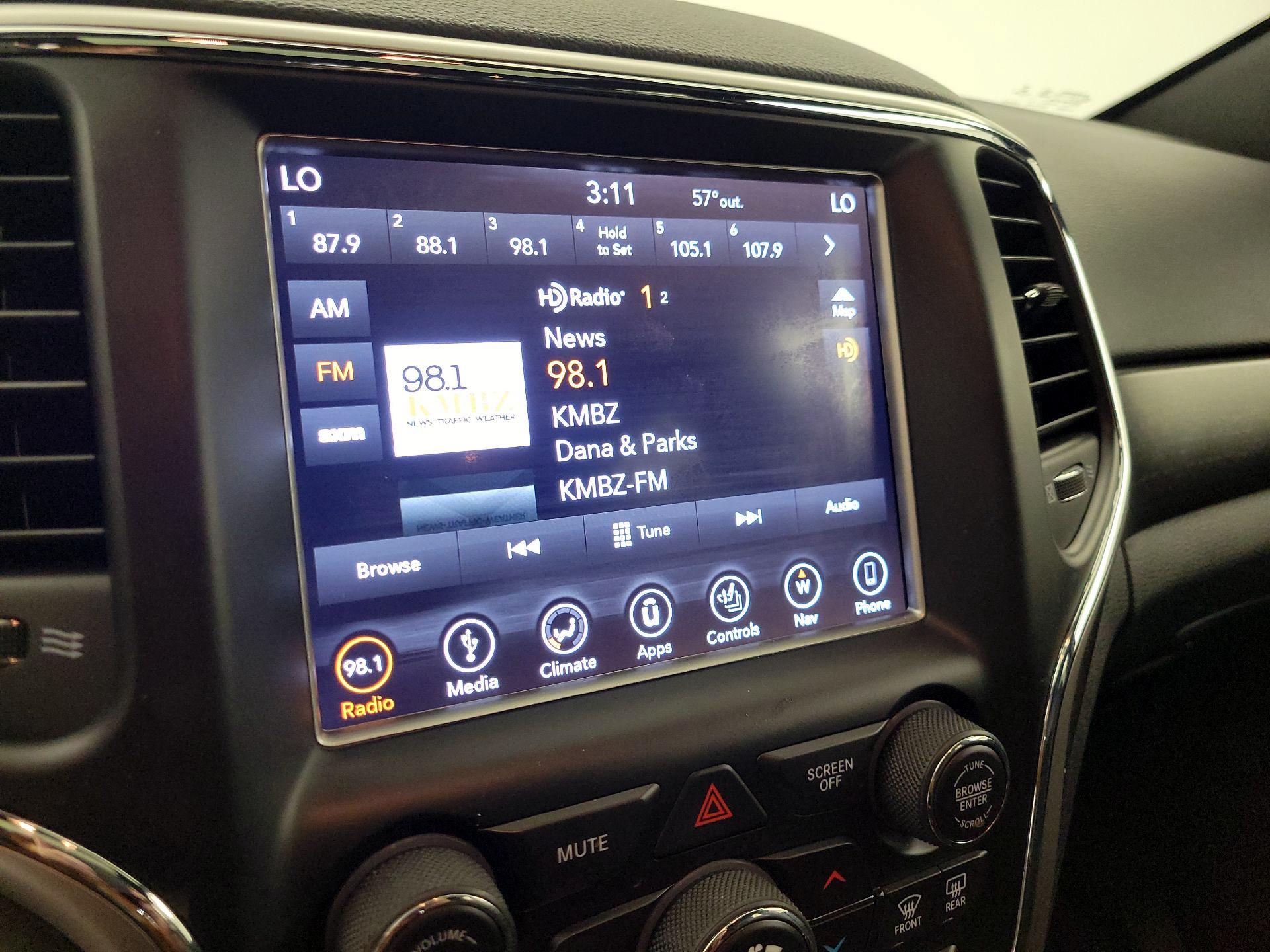 Thumbnail: 2018 Jeep Grand Cherokee - 16