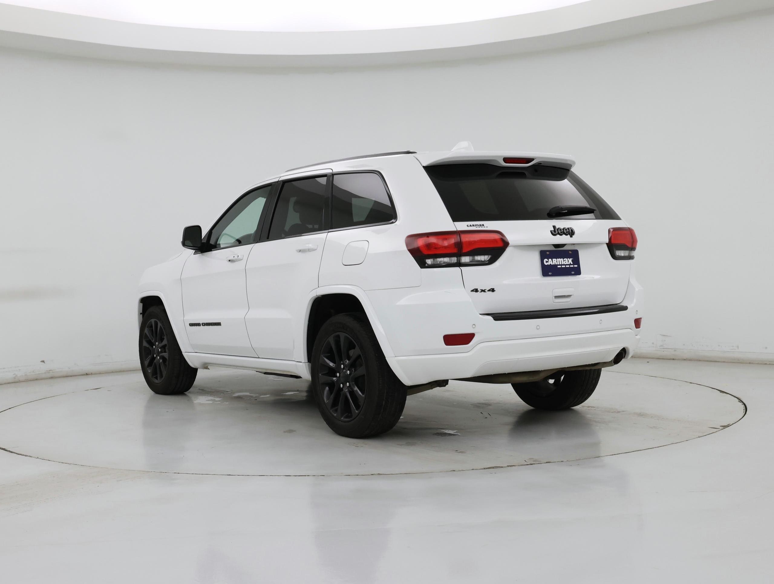 Thumbnail: 2018 Jeep Grand Cherokee - 2