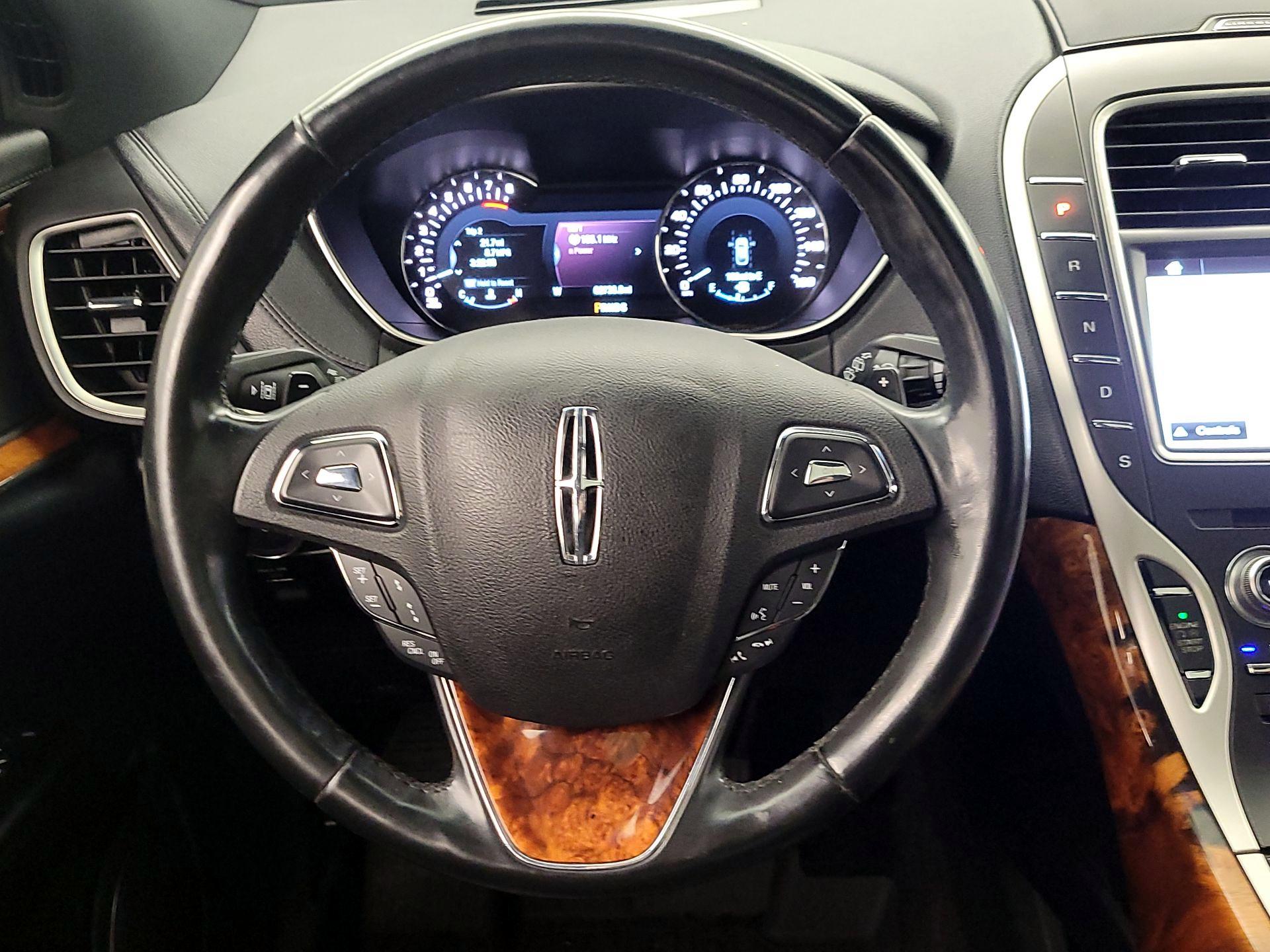 Thumbnail: 2017 Lincoln MKX - 10