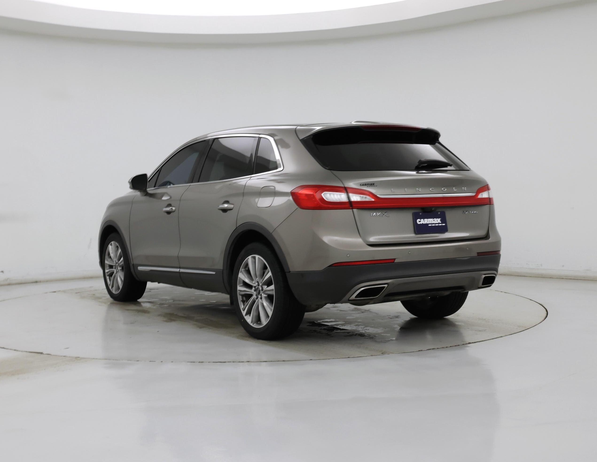 Thumbnail: 2017 Lincoln MKX - 2