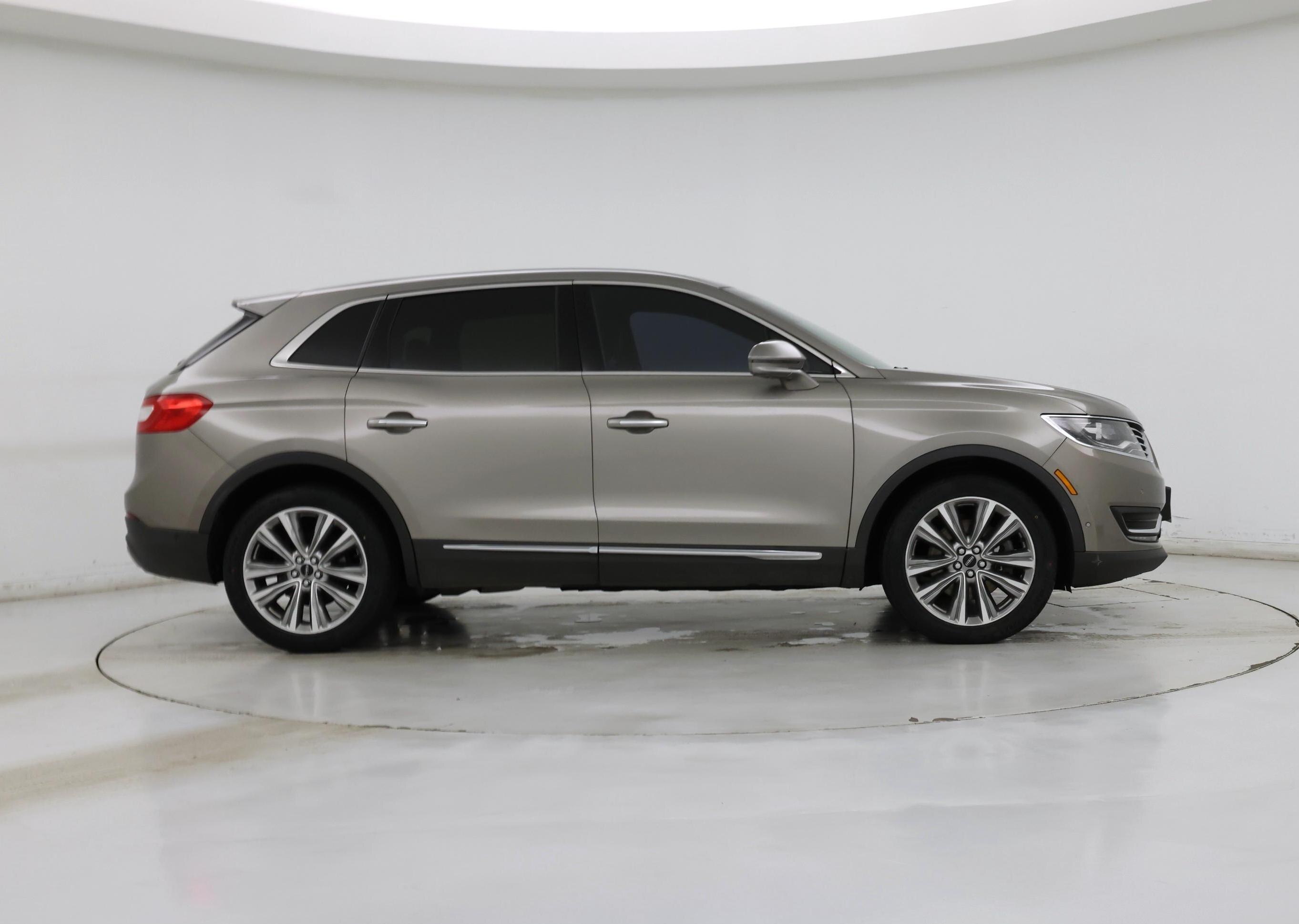 Thumbnail: 2017 Lincoln MKX - 7