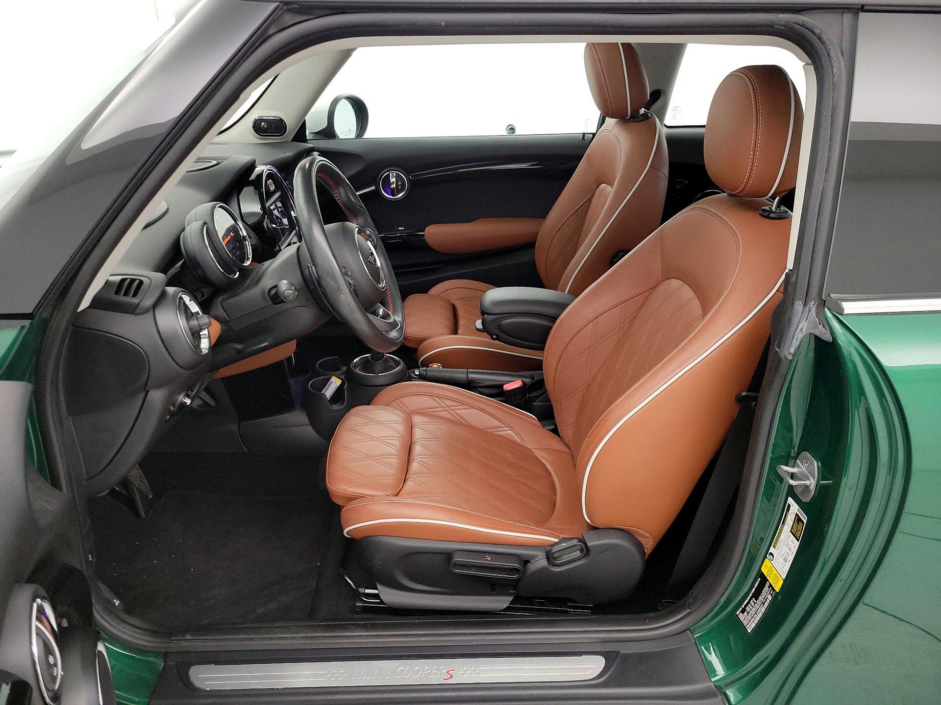 Thumbnail: 2020 MINI Cooper Hardtop - 11