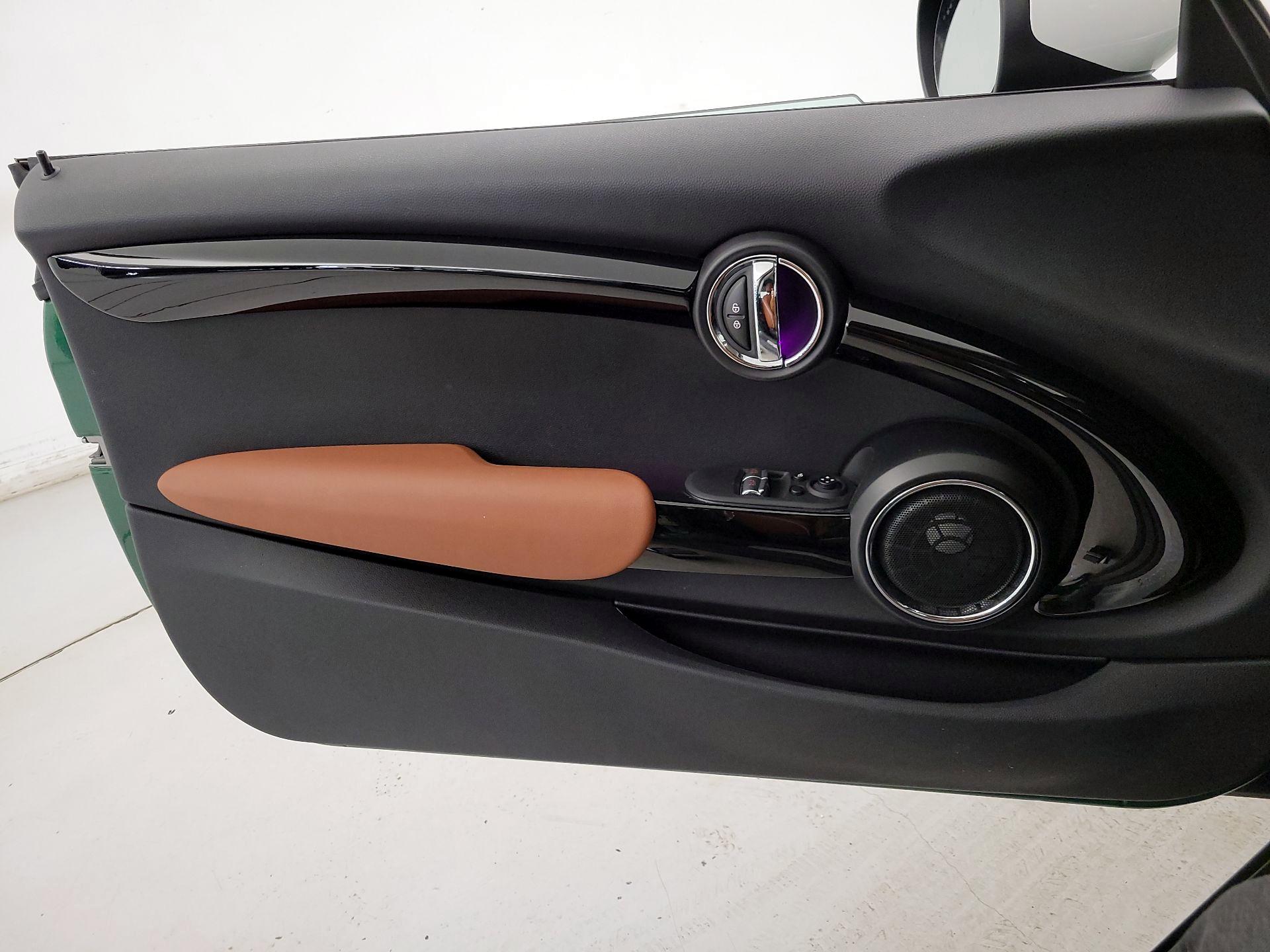 Thumbnail: 2020 MINI Cooper Hardtop - 12