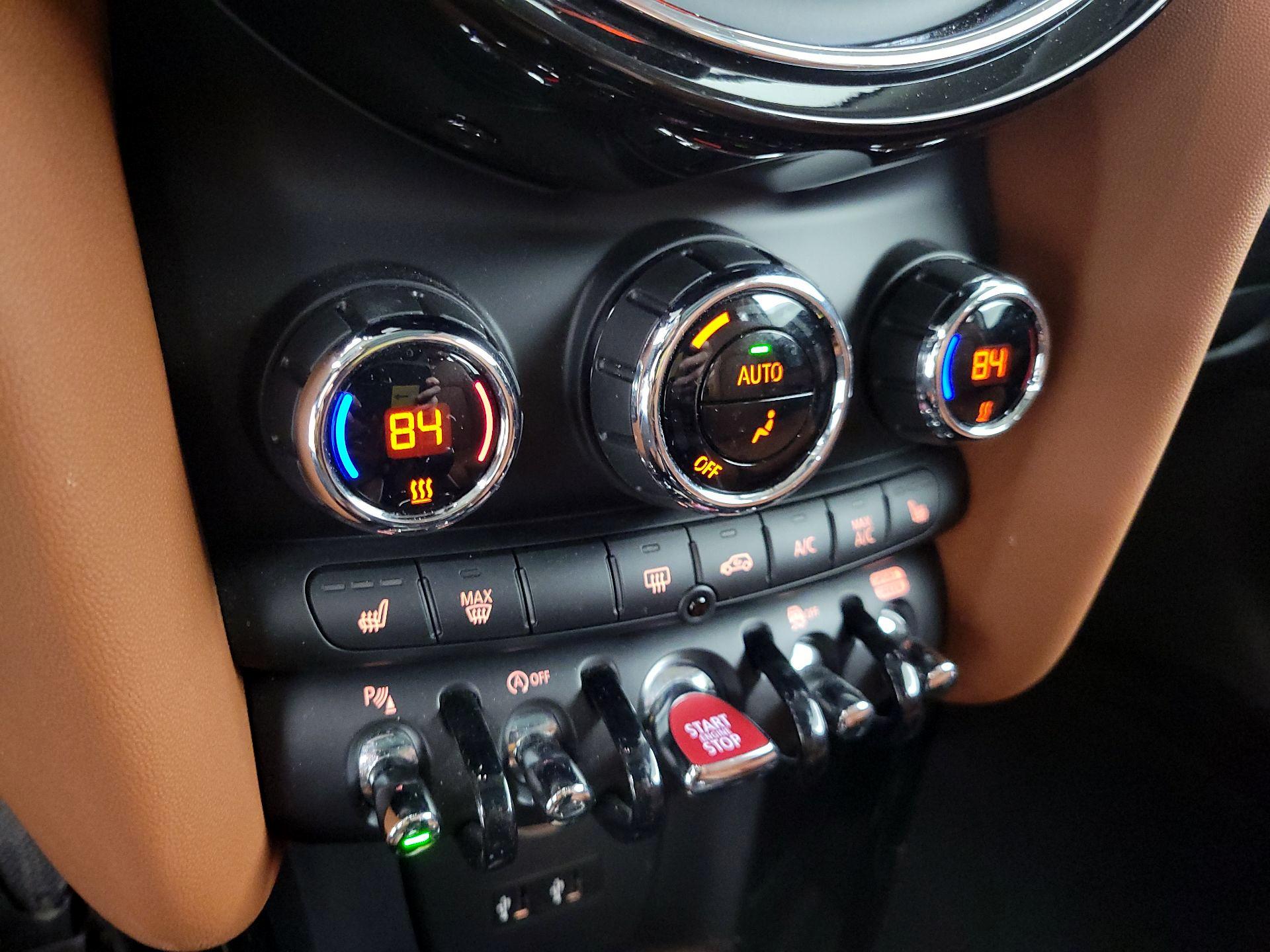 Thumbnail: 2020 MINI Cooper Hardtop - 17