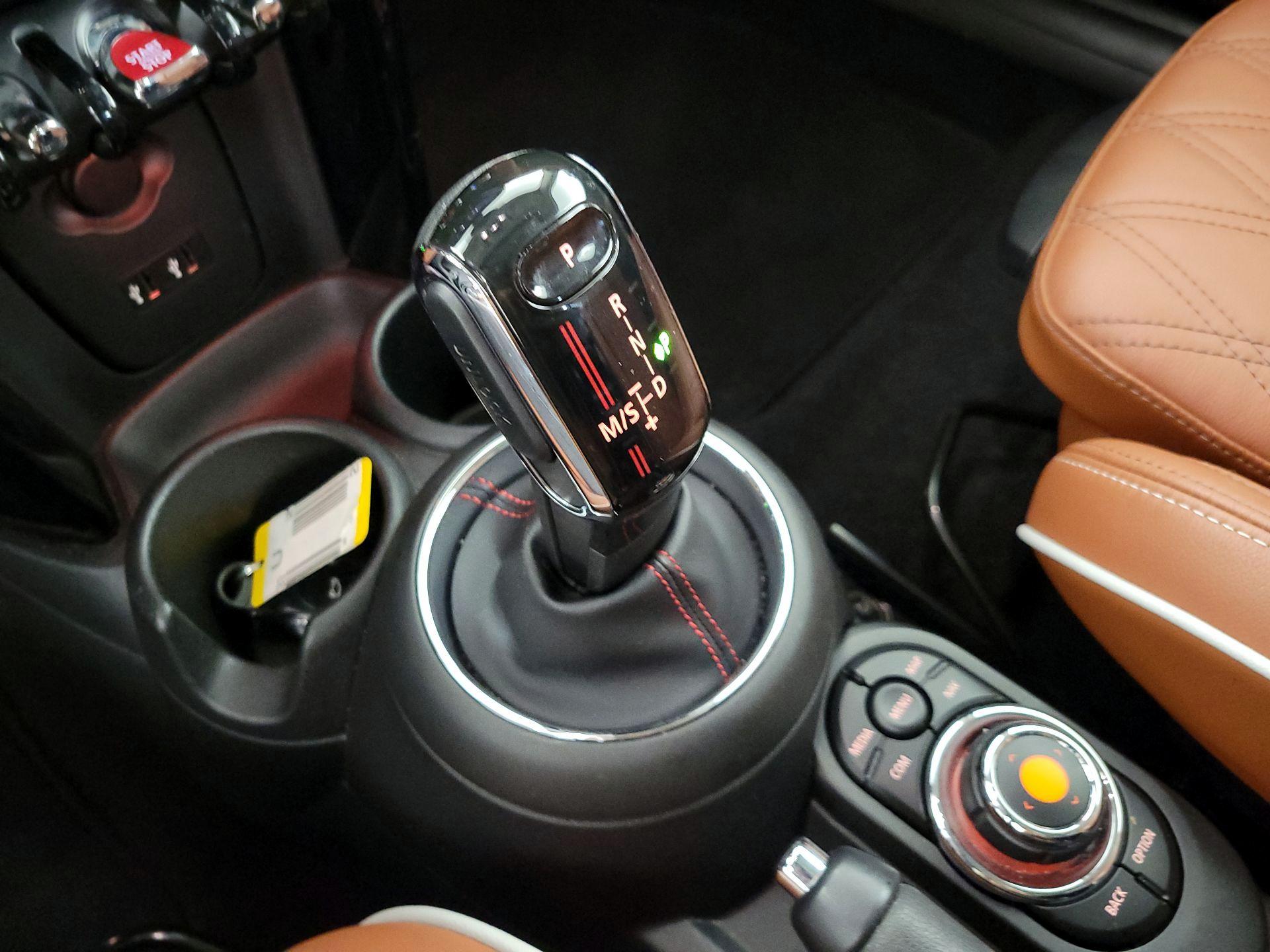 Thumbnail: 2020 MINI Cooper Hardtop - 18