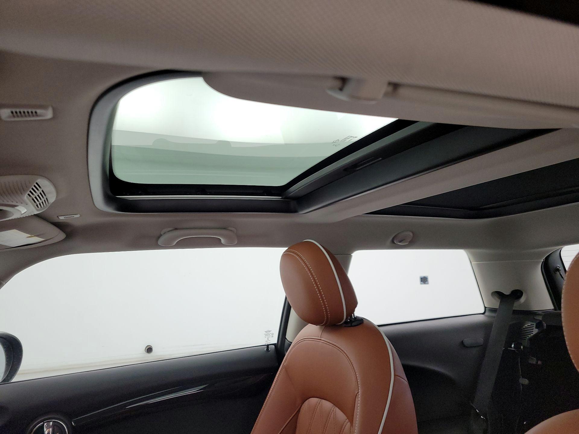 Thumbnail: 2020 MINI Cooper Hardtop - 20