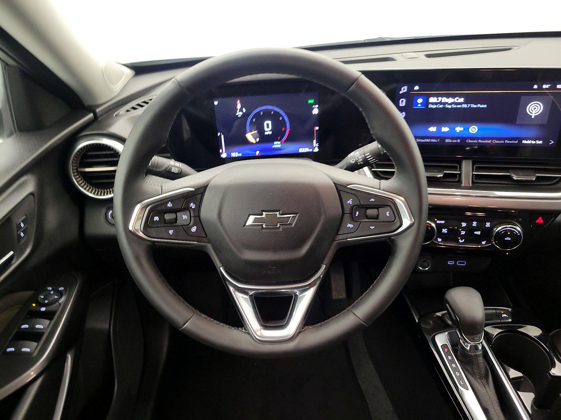 Thumbnail: 2025 Chevrolet Trax - 10