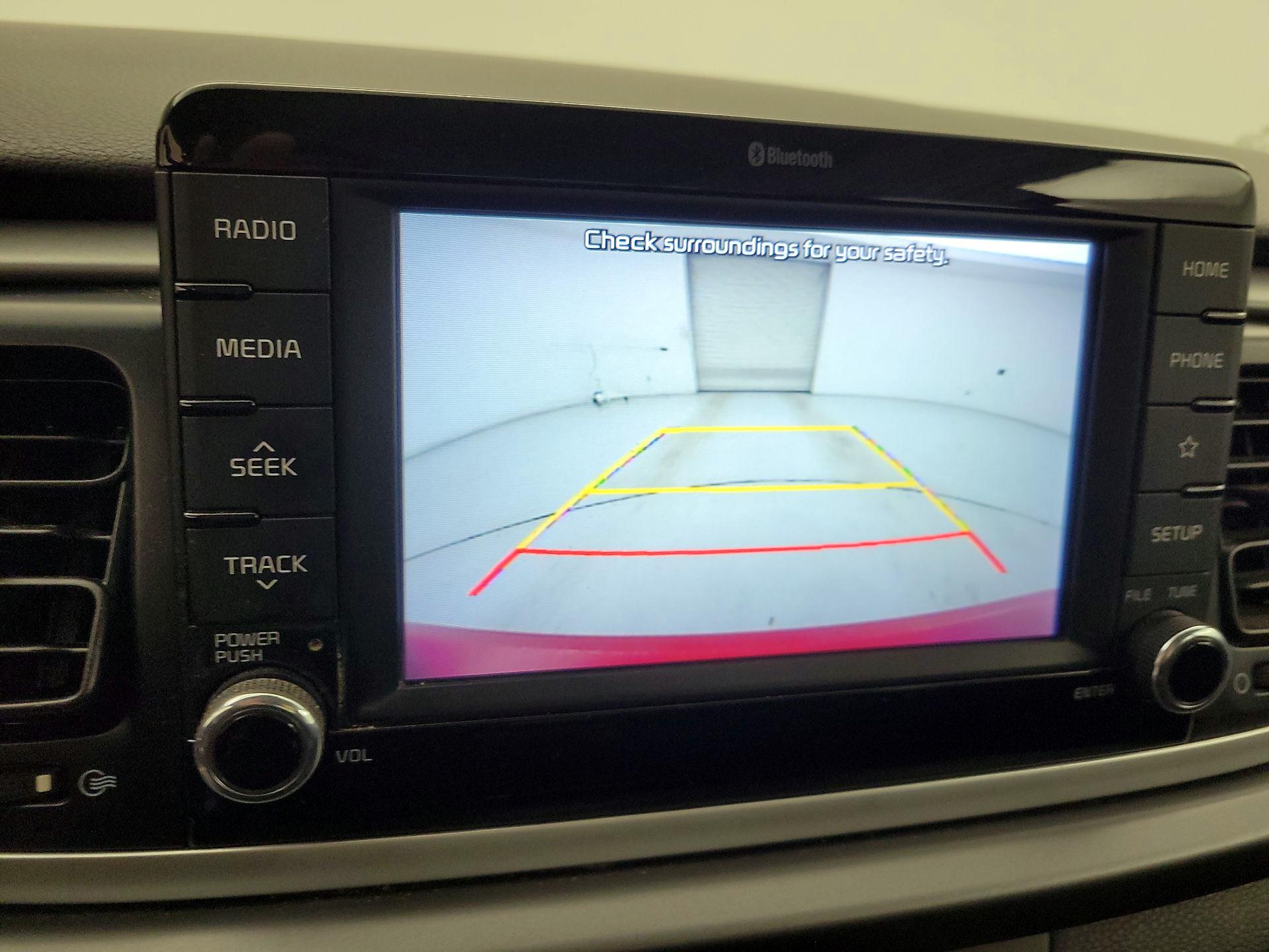 Thumbnail: 2019 Kia Rio - 14