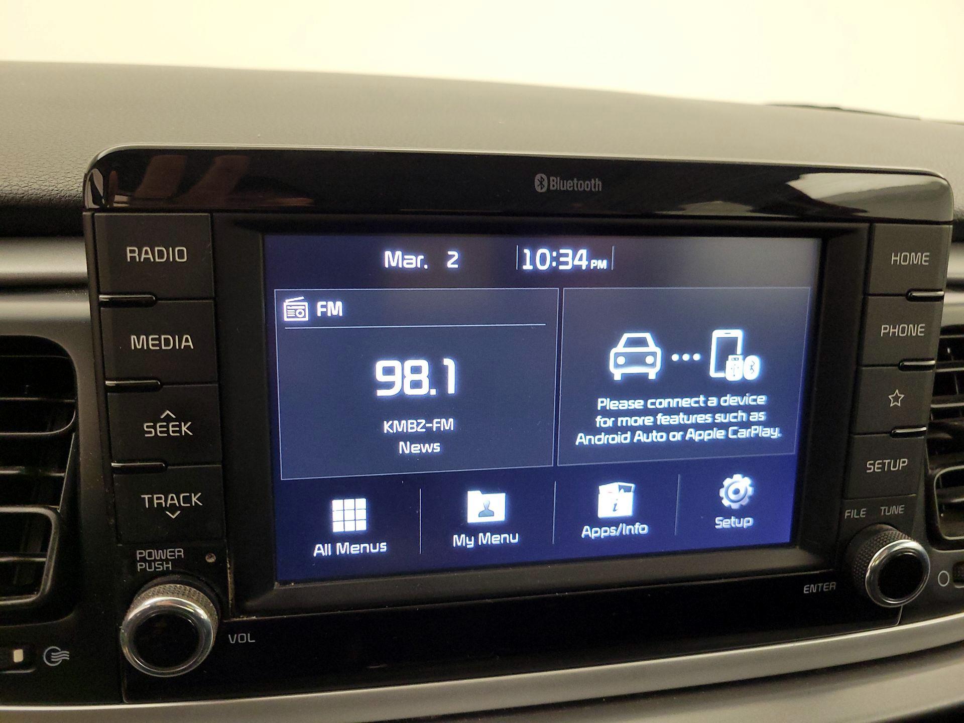 Thumbnail: 2019 Kia Rio - 15