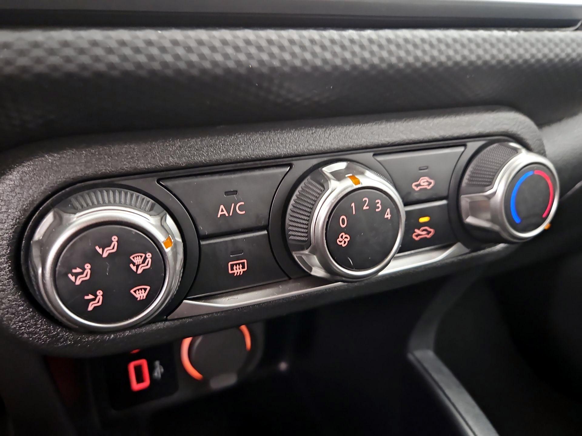 Thumbnail: 2025 Nissan Kicks - 16