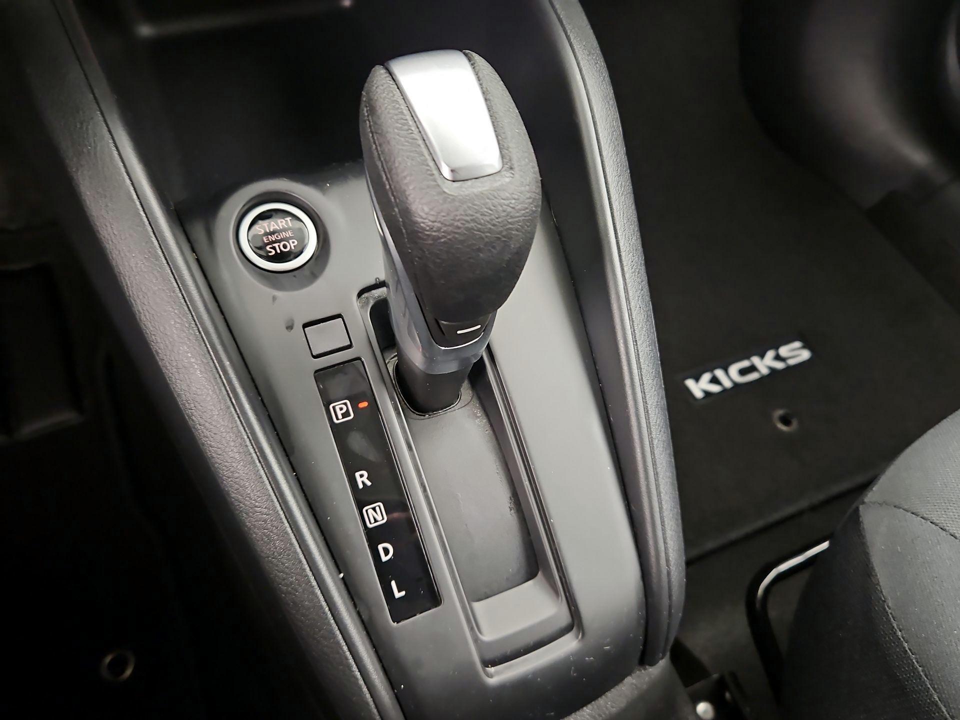 Thumbnail: 2025 Nissan Kicks - 17