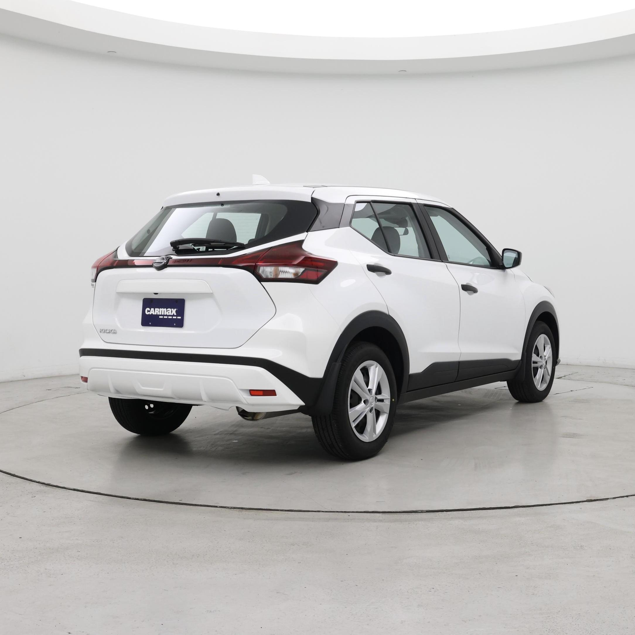 Thumbnail: 2025 Nissan Kicks - 8