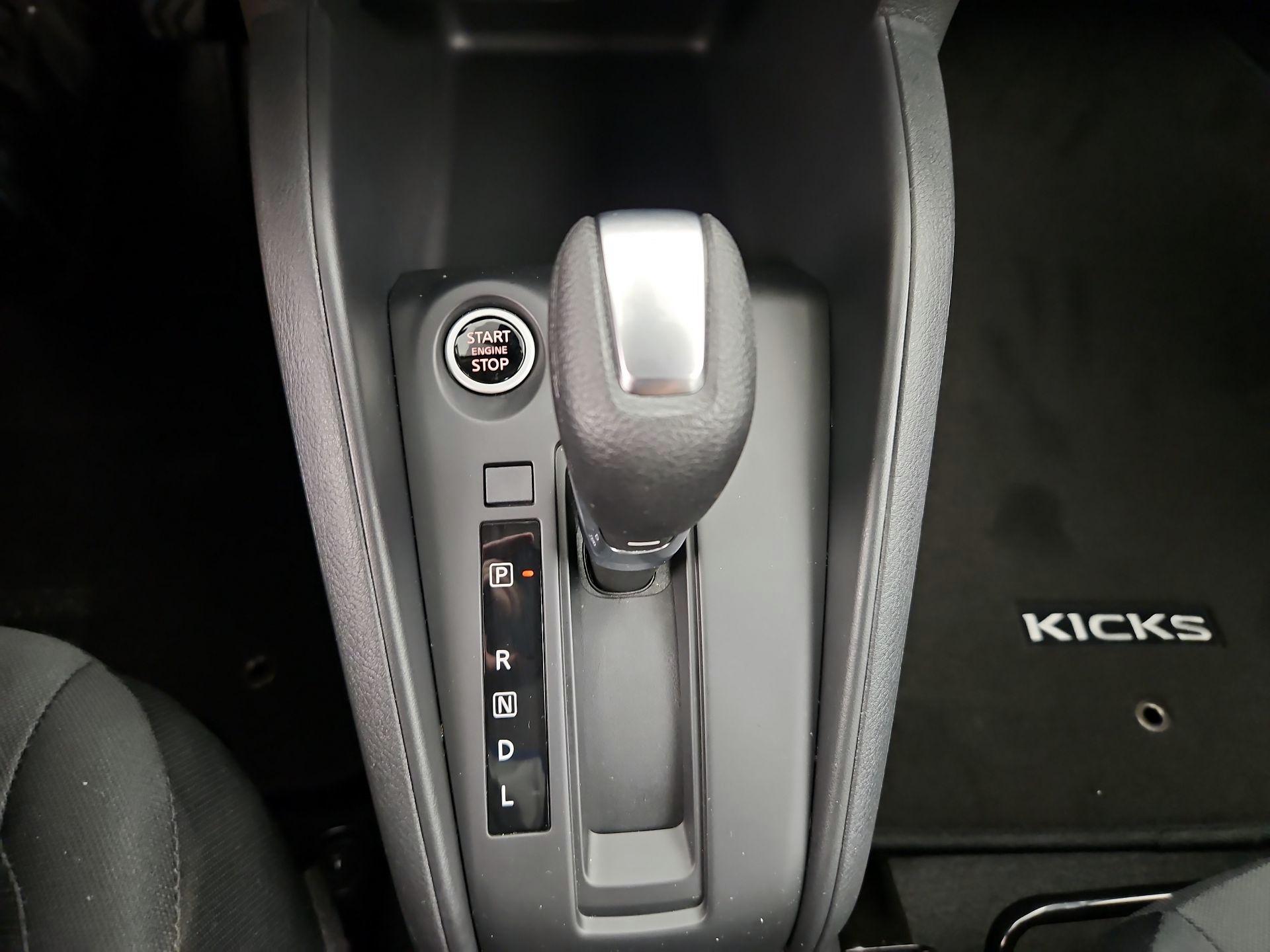 Thumbnail: 2025 Nissan Kicks - 17