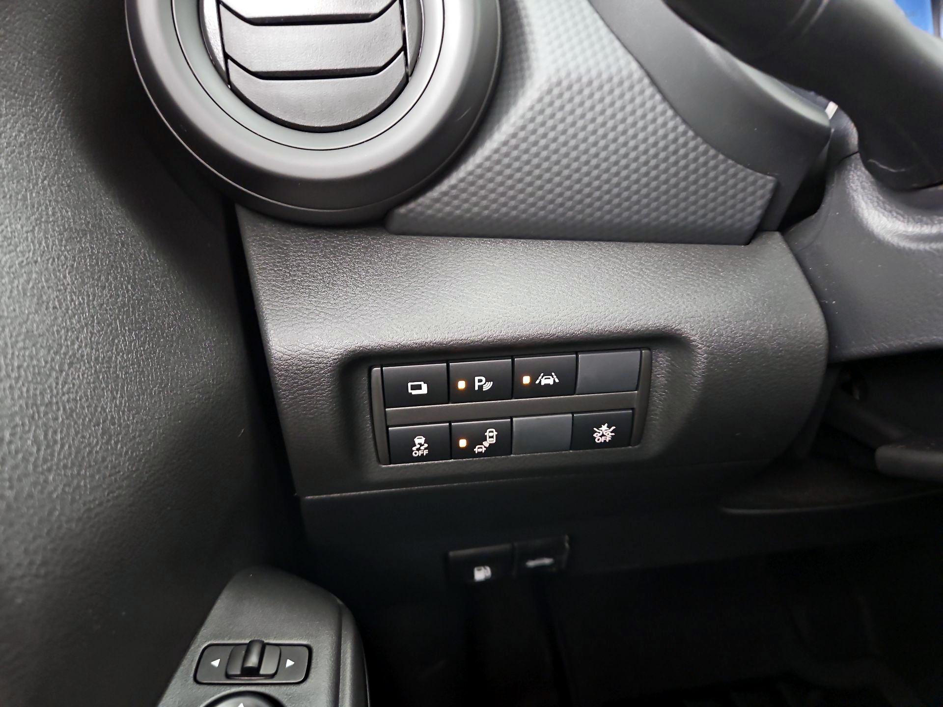 Thumbnail: 2025 Nissan Kicks - 13