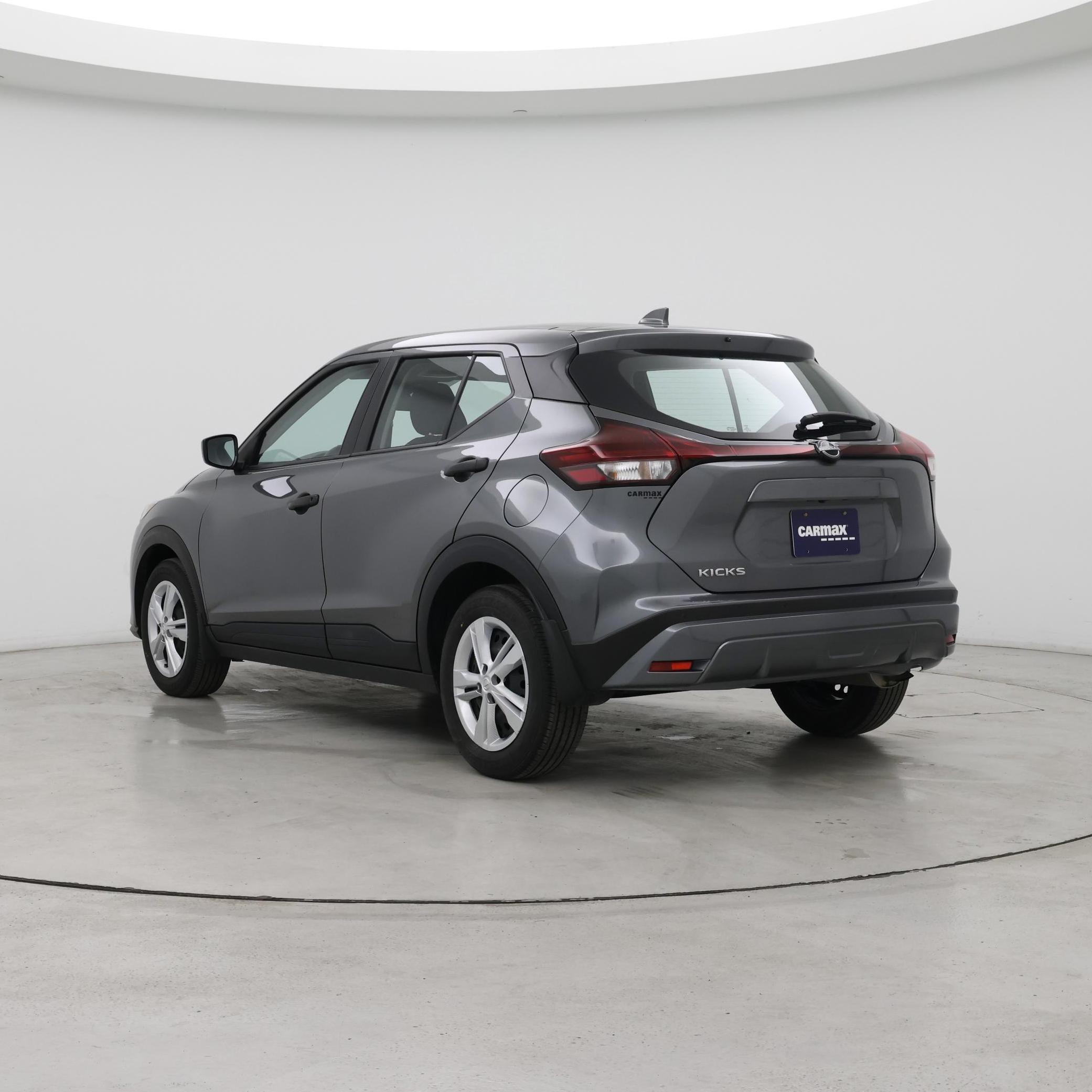 Thumbnail: 2025 Nissan Kicks - 2