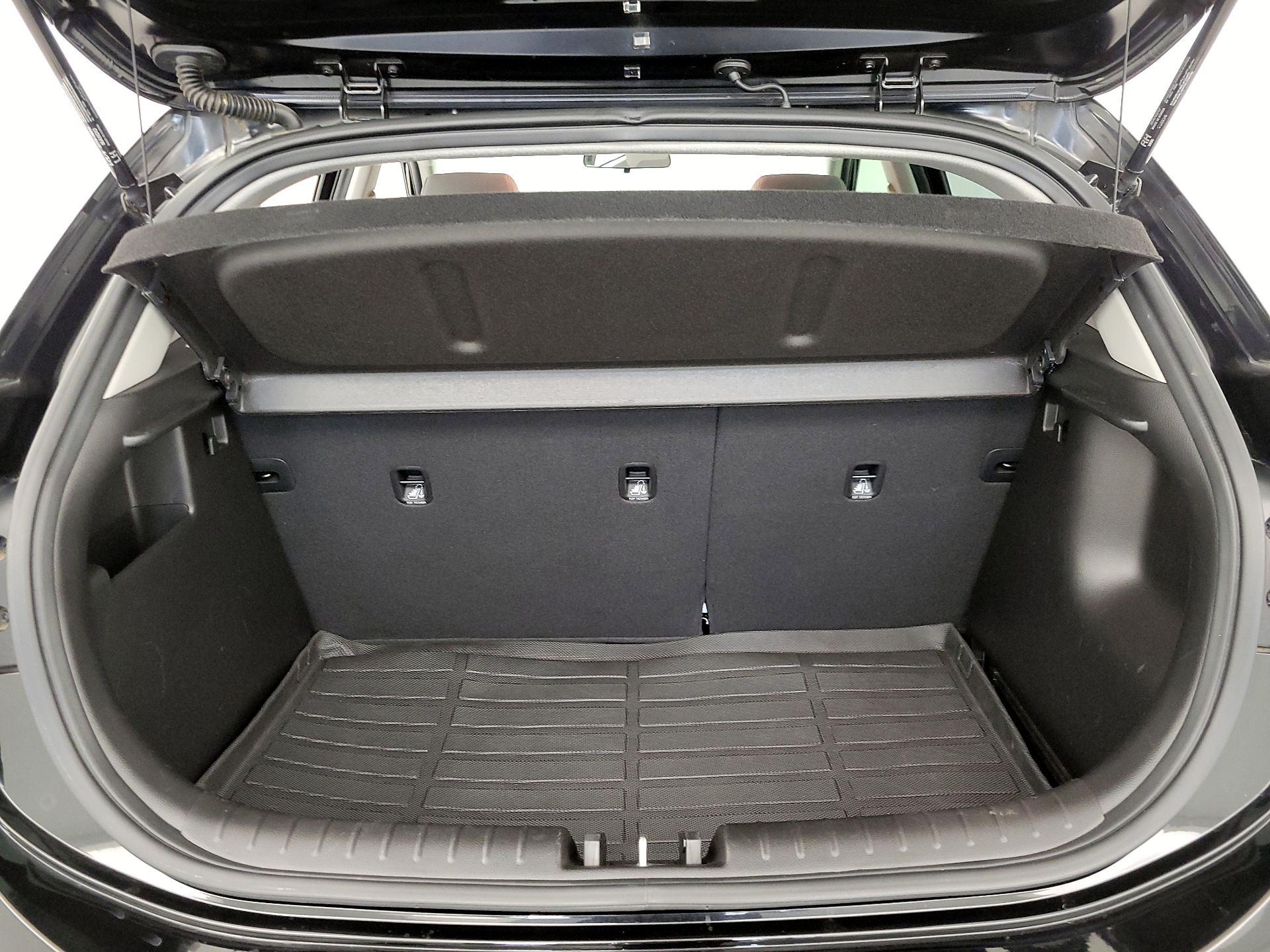 Thumbnail: 2022 Kia Rio5 - 20