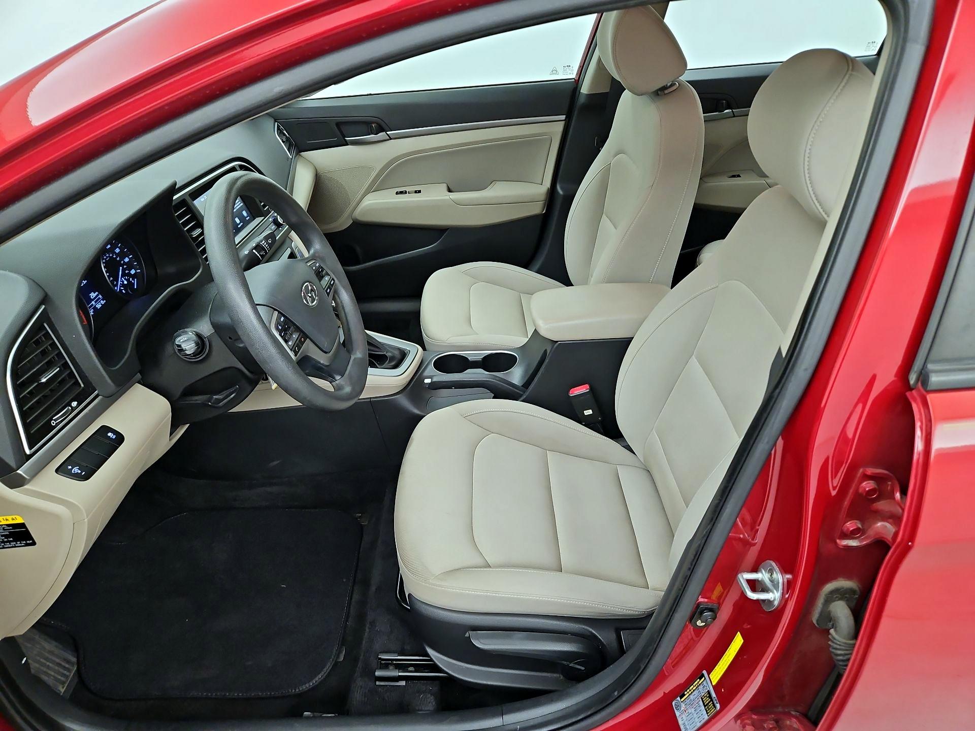 Thumbnail: 2017 Hyundai Elantra - 11